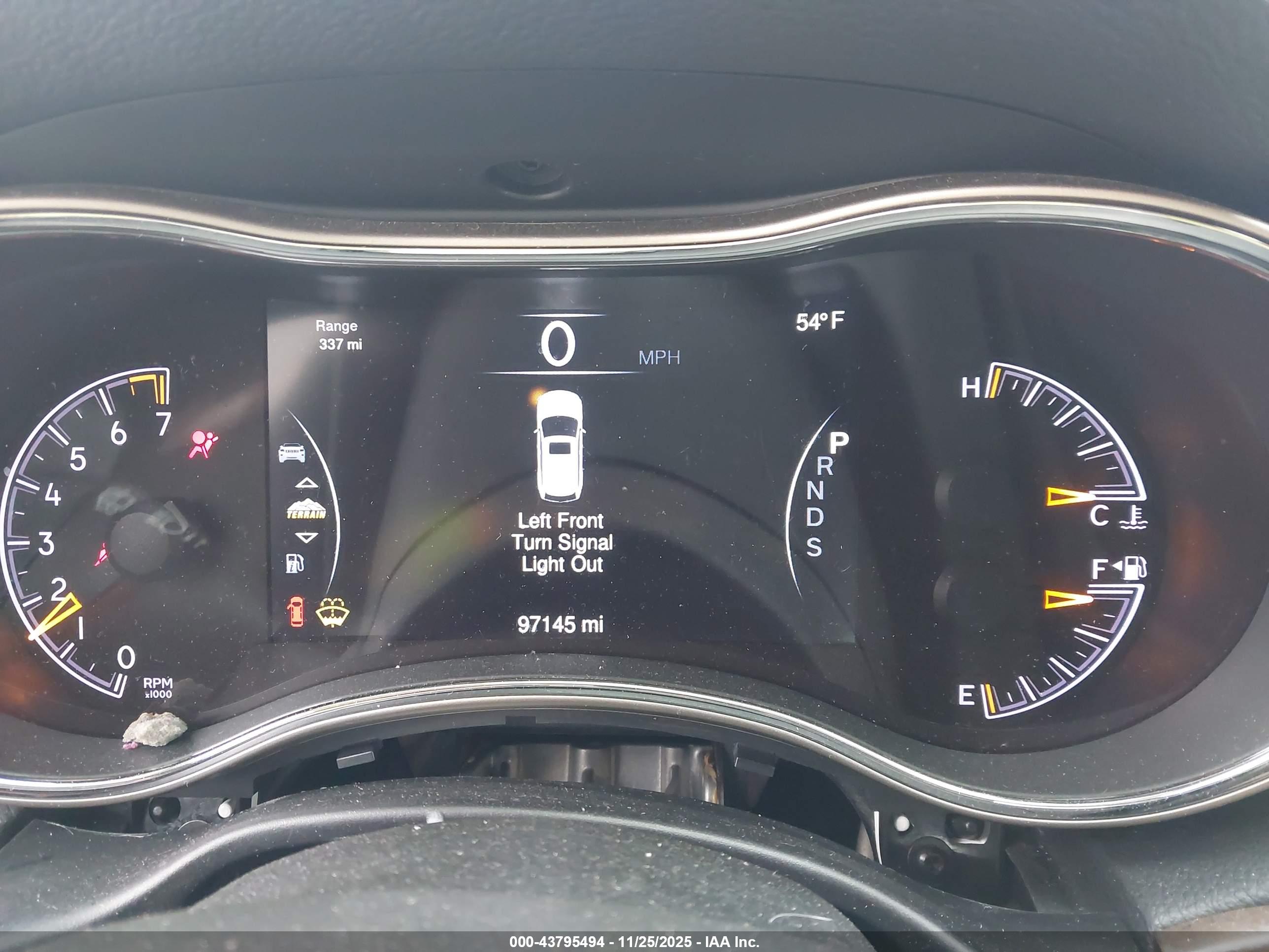JEEP GRAND image 7