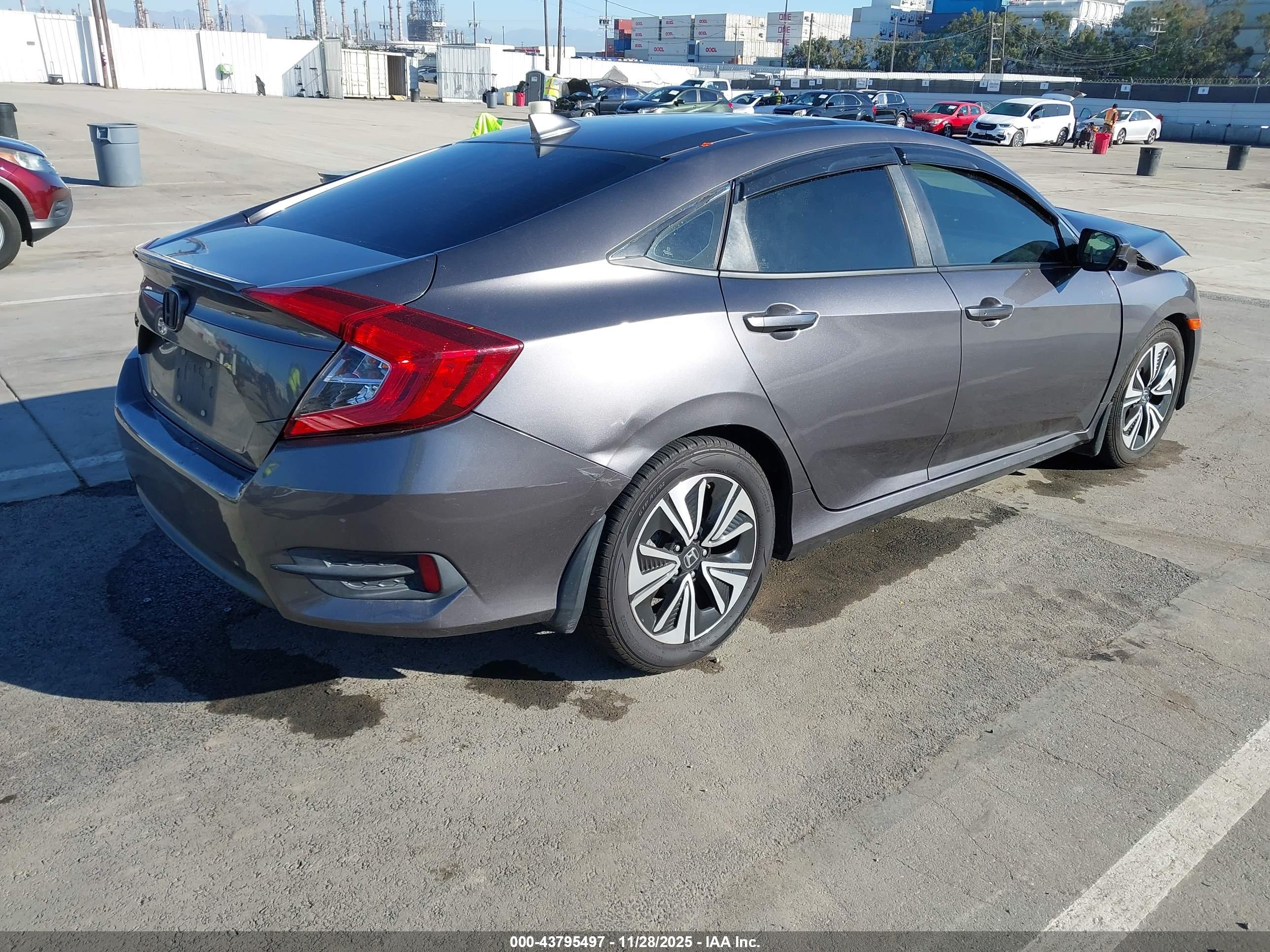 HONDA CIVIC image 4