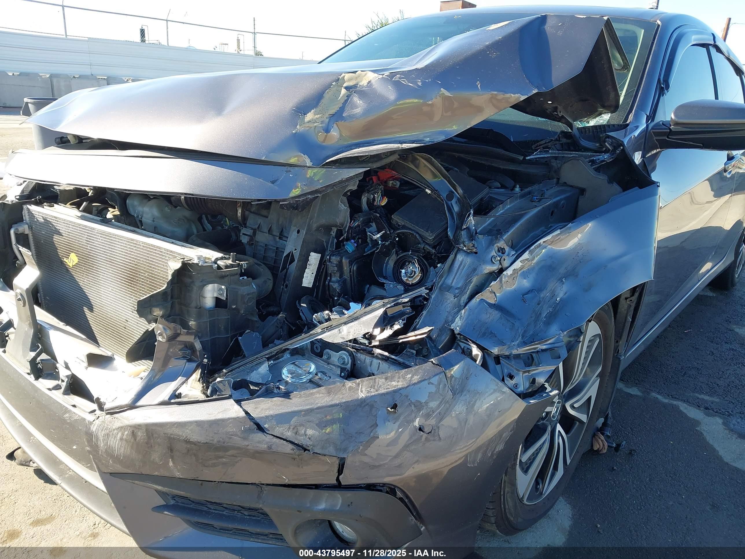 HONDA CIVIC image 6