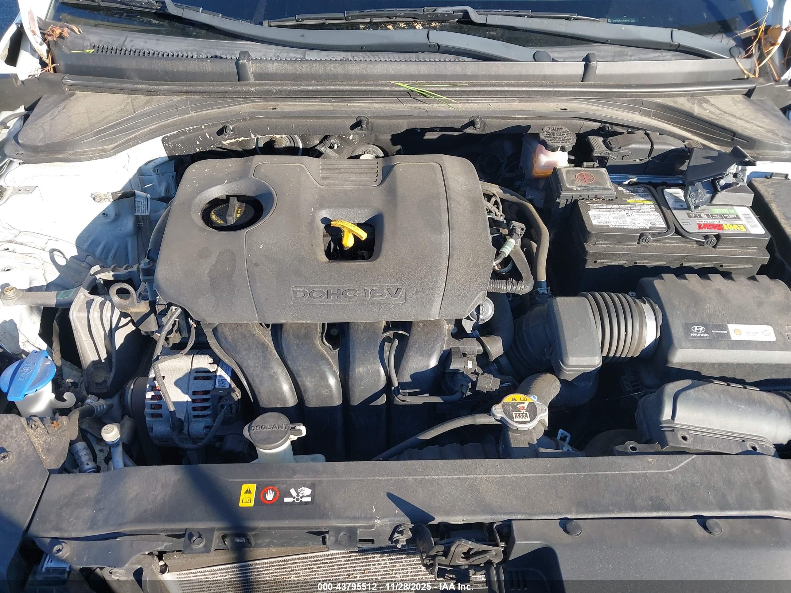 HYUNDAI ELANTRA image 10