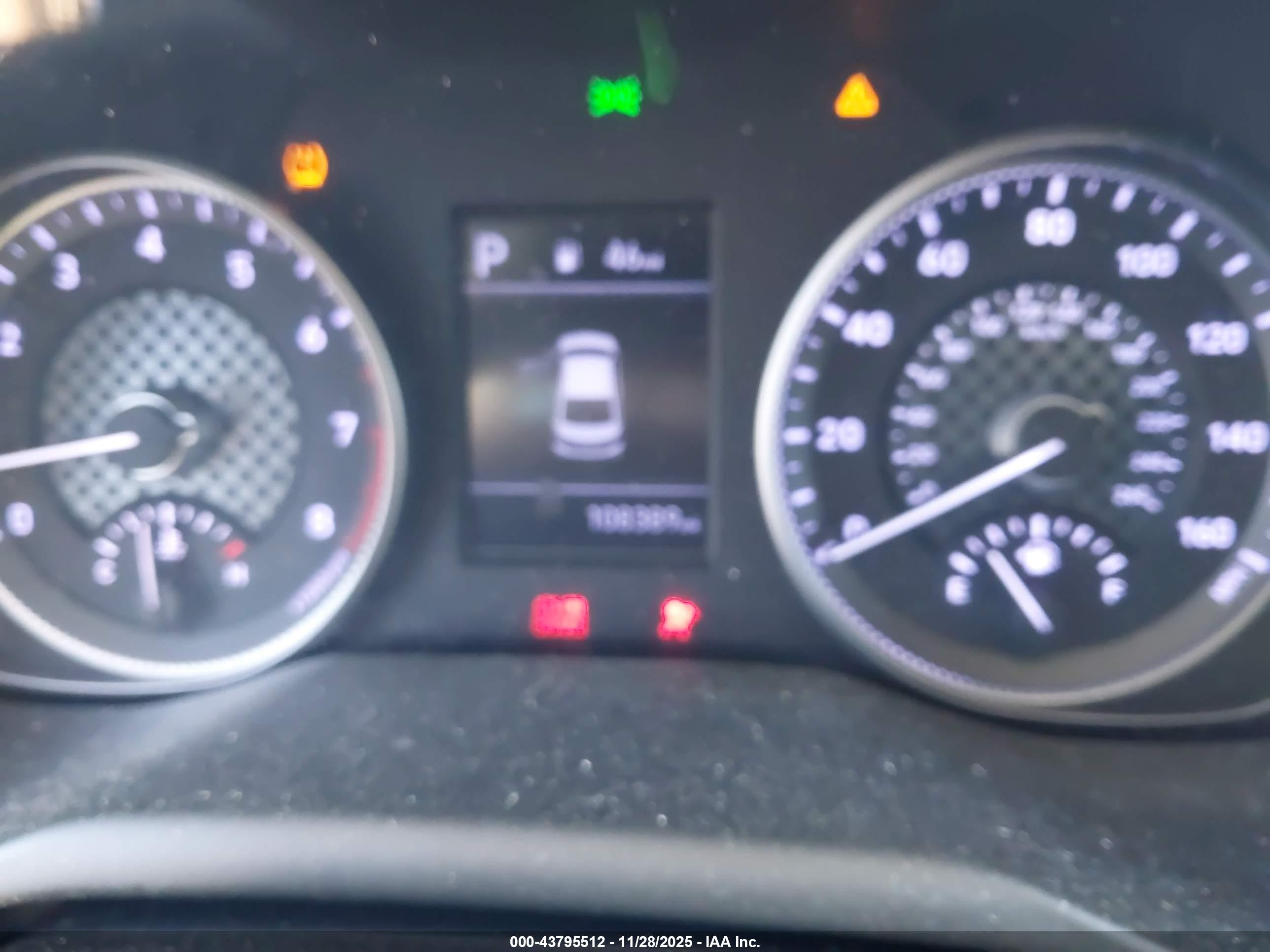 HYUNDAI ELANTRA image 7
