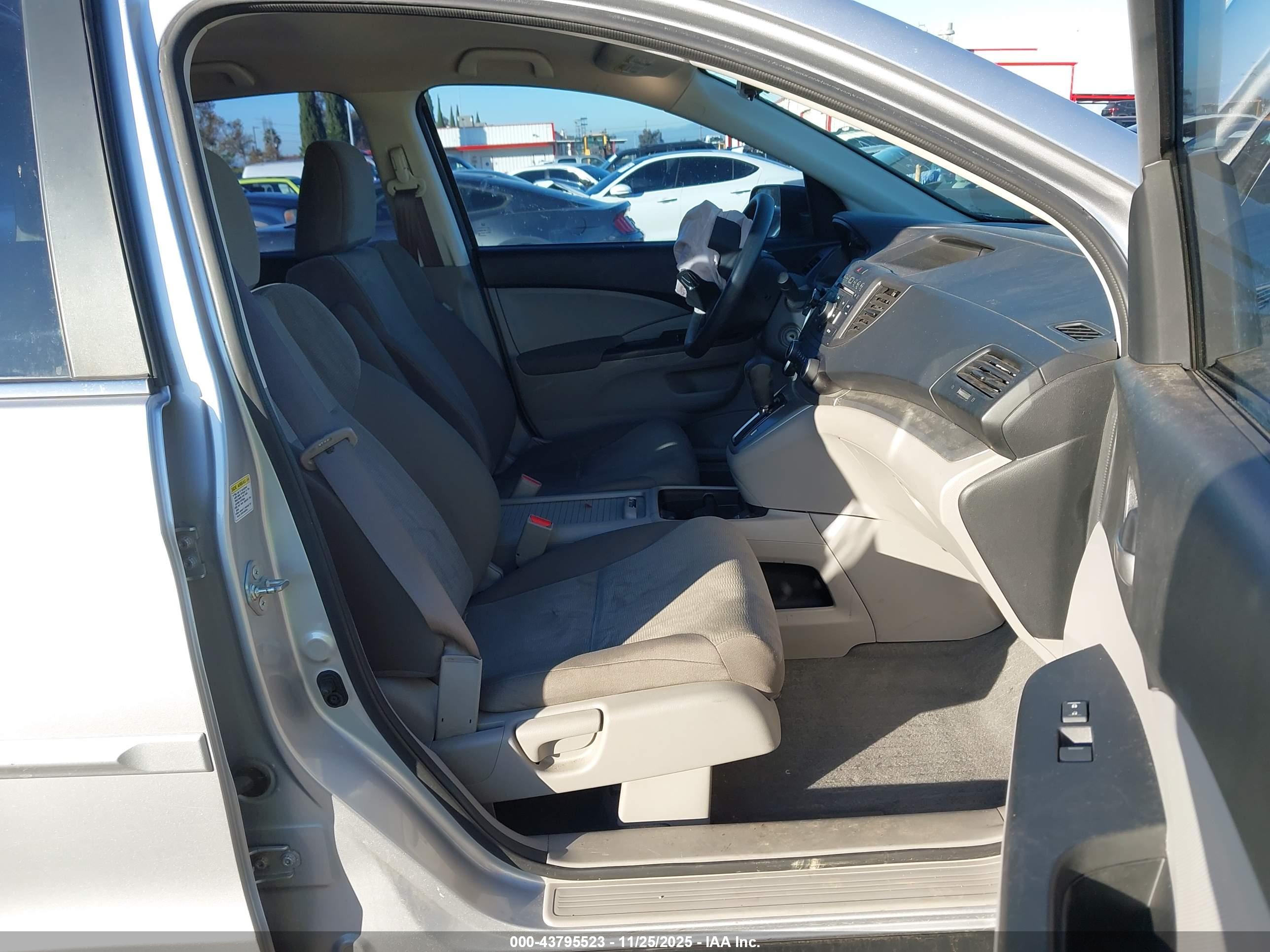 HONDA CR-V image 5