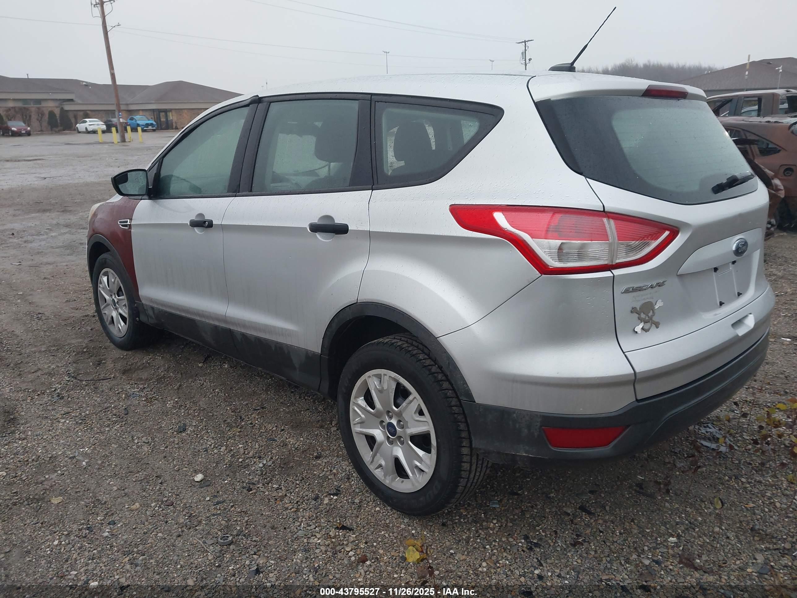 FORD ESCAPE image 3