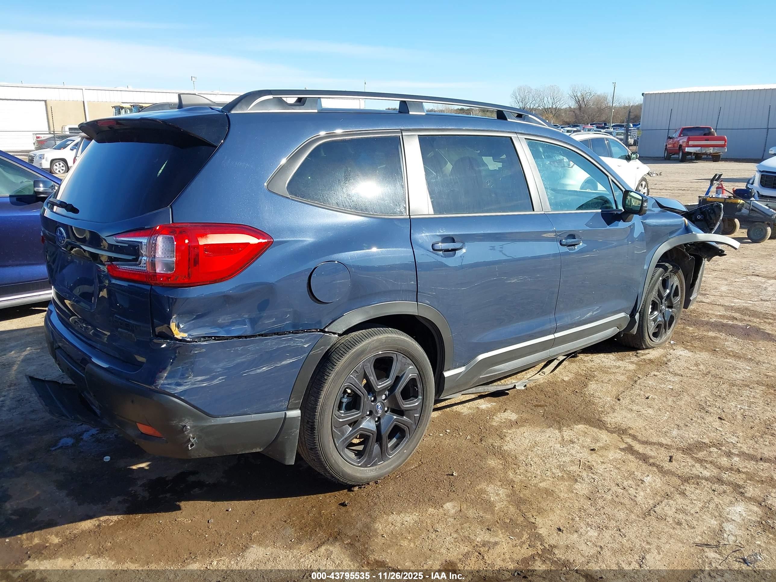 SUBARU ASCENT image 4