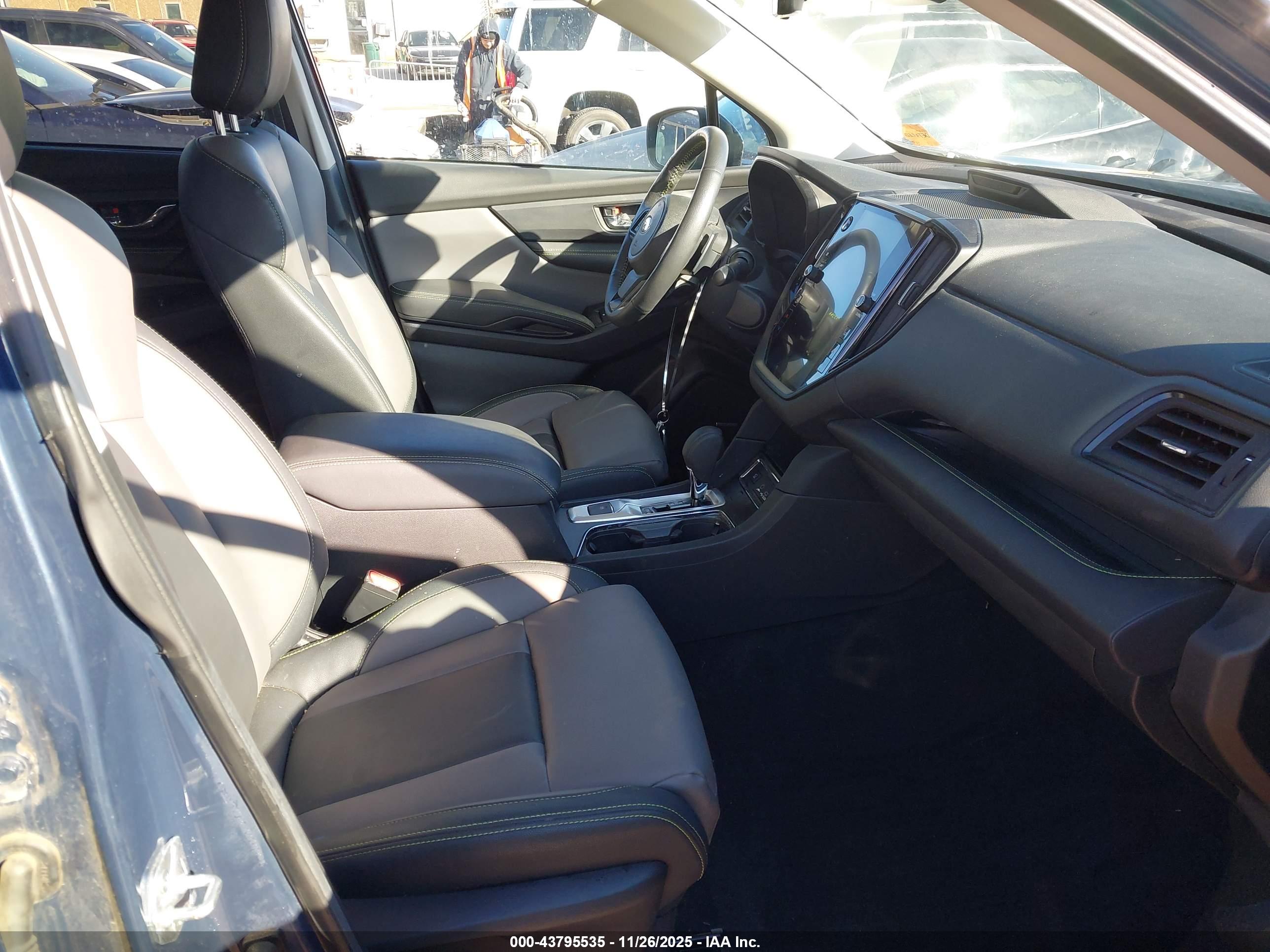 SUBARU ASCENT image 5