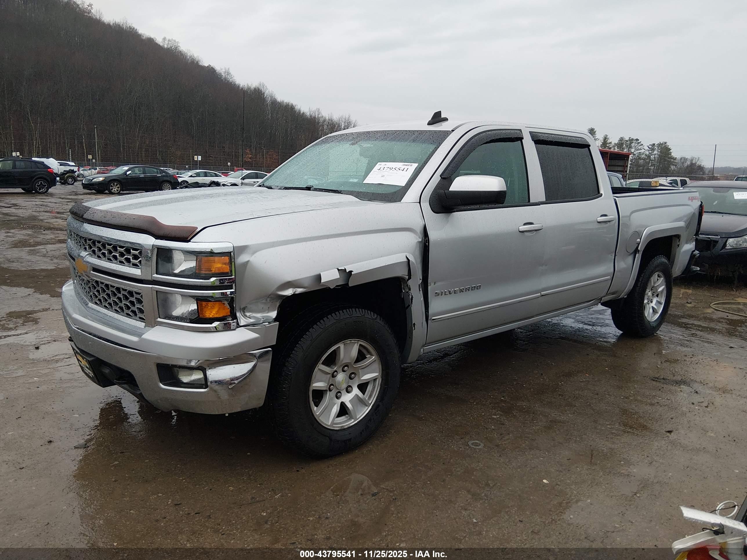 CHEVROLET SILVERADO image 2