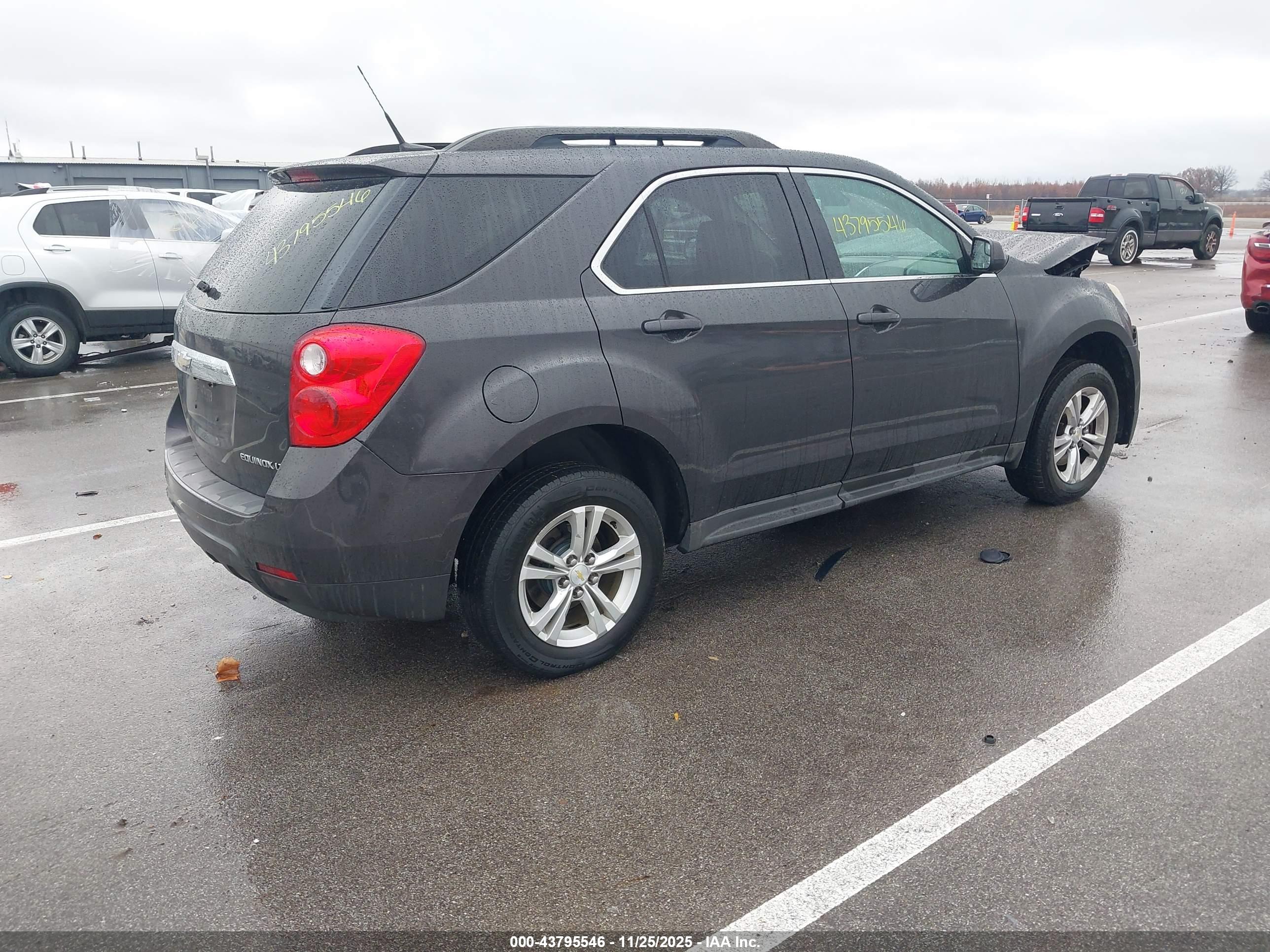 CHEVROLET EQUINOX image 4