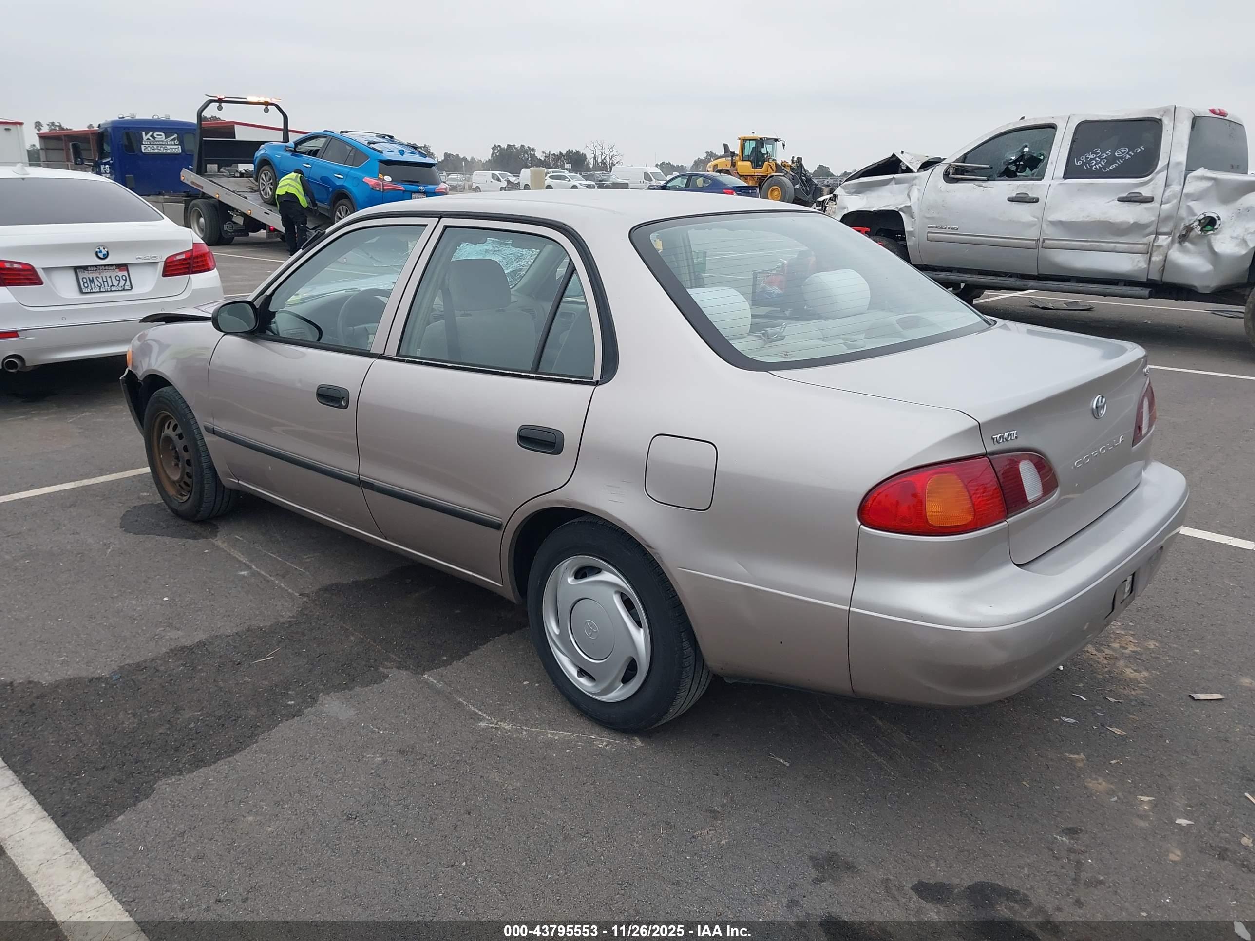 TOYOTA COROLLA image 3