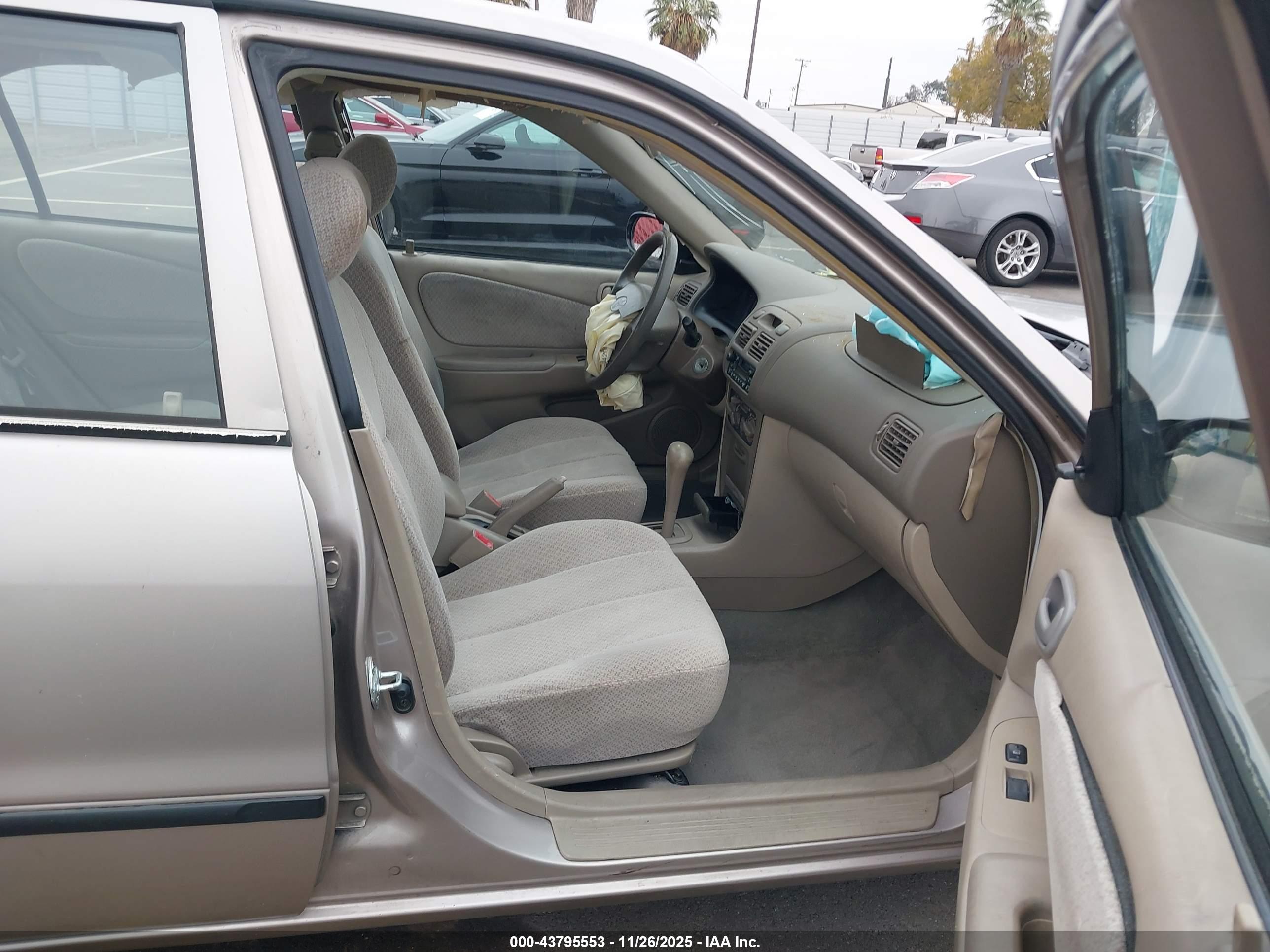TOYOTA COROLLA image 5