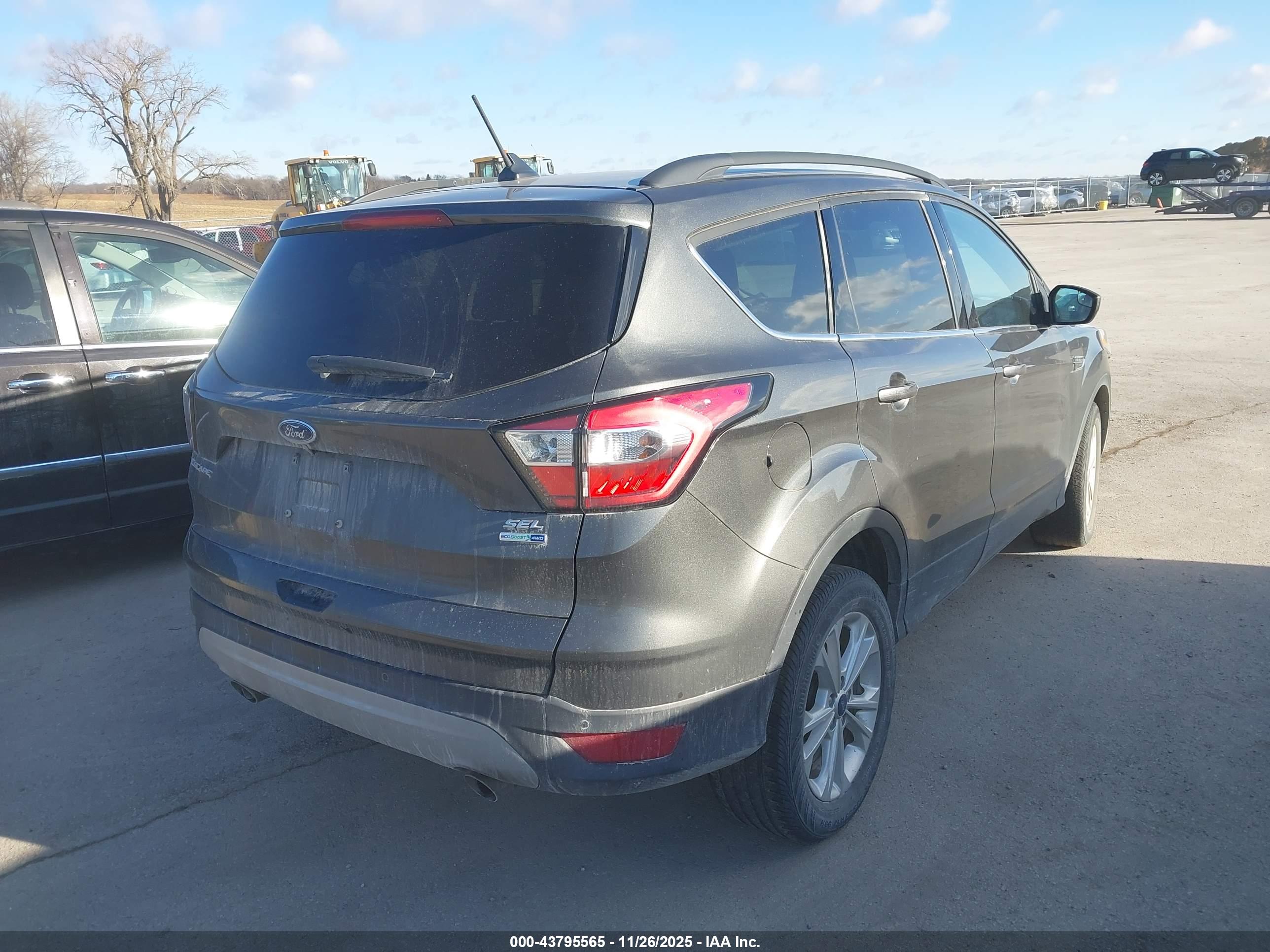 FORD ESCAPE image 4