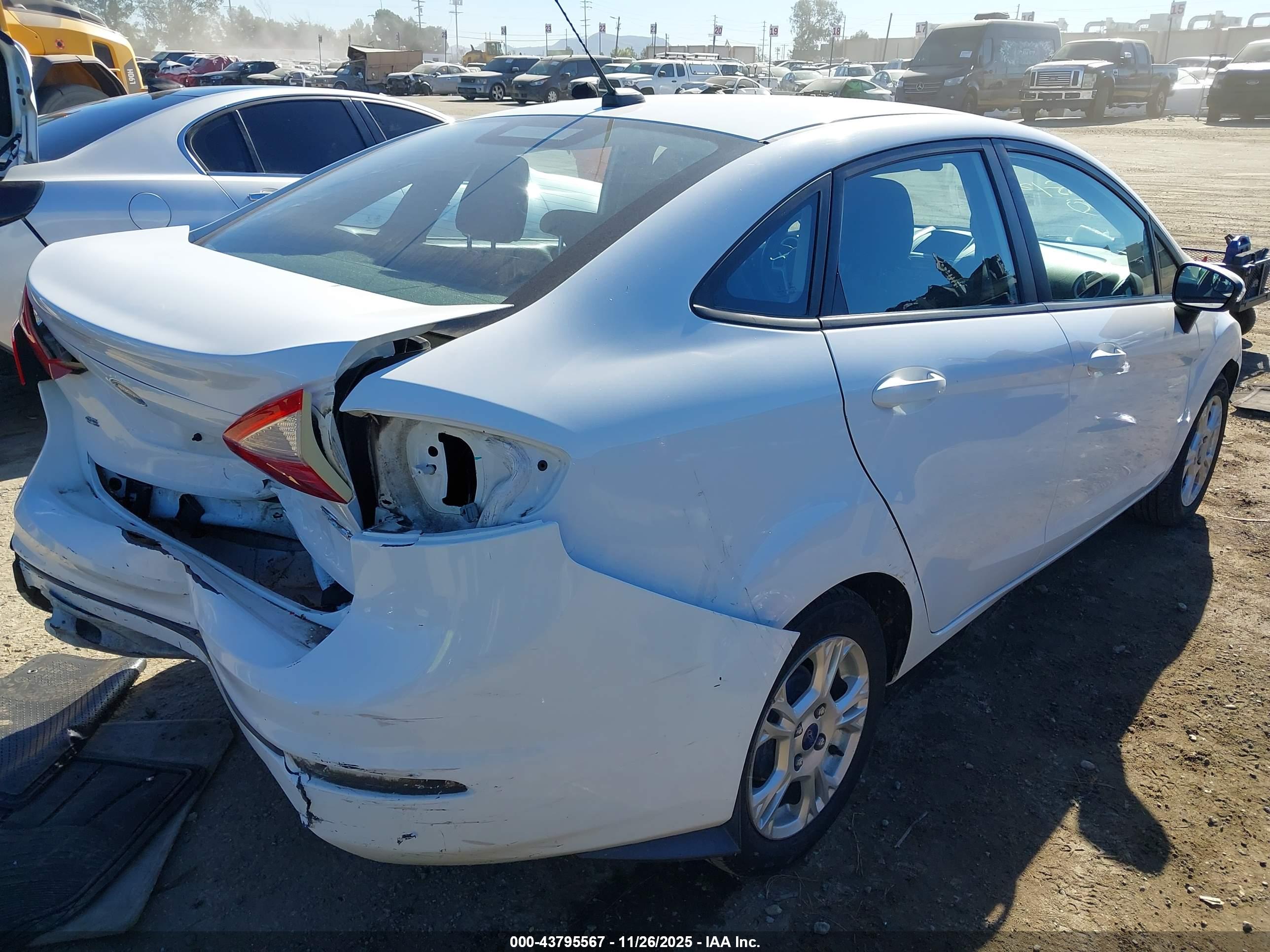 FORD FIESTA image 4
