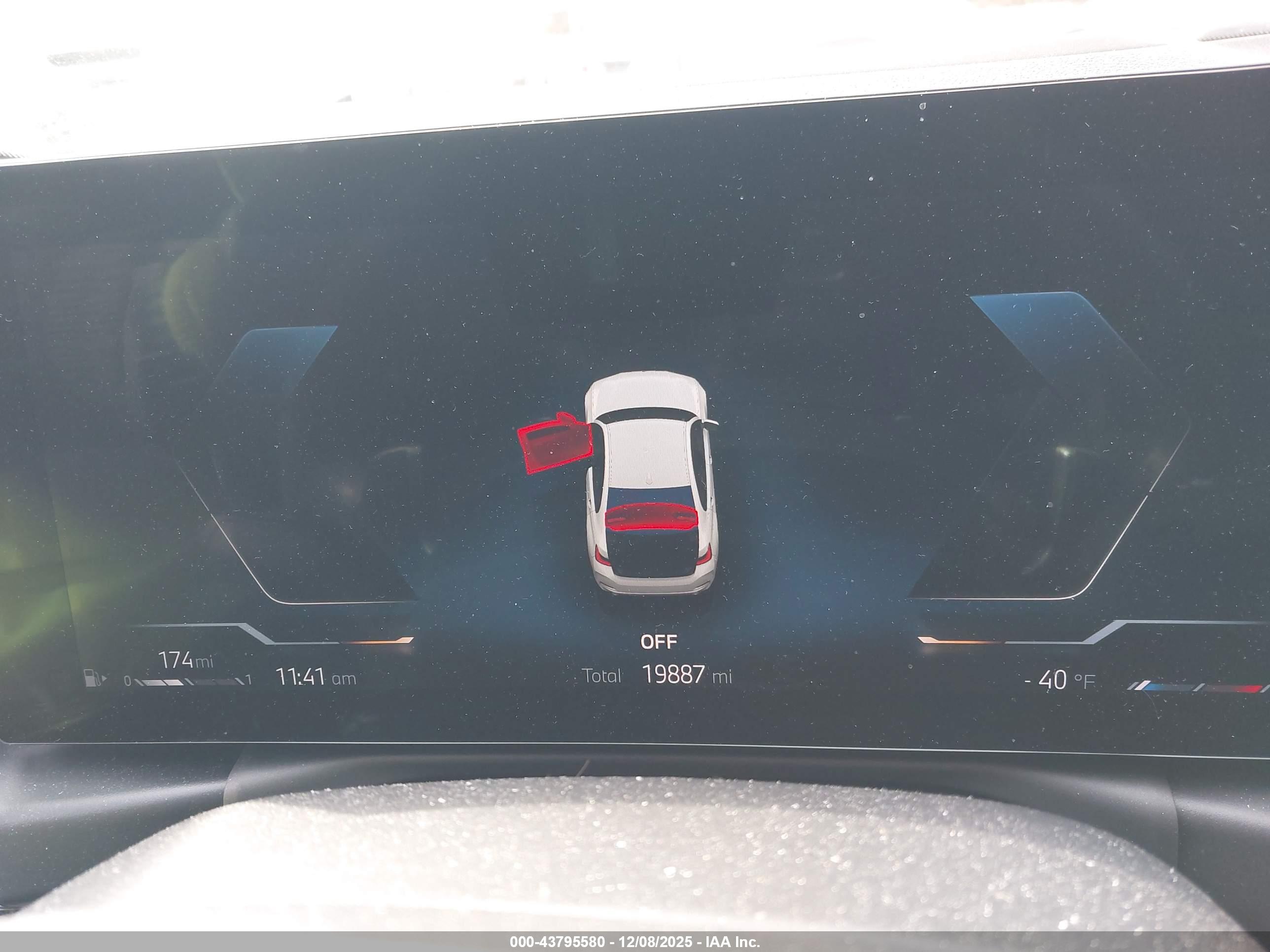 BMW 330I image 7