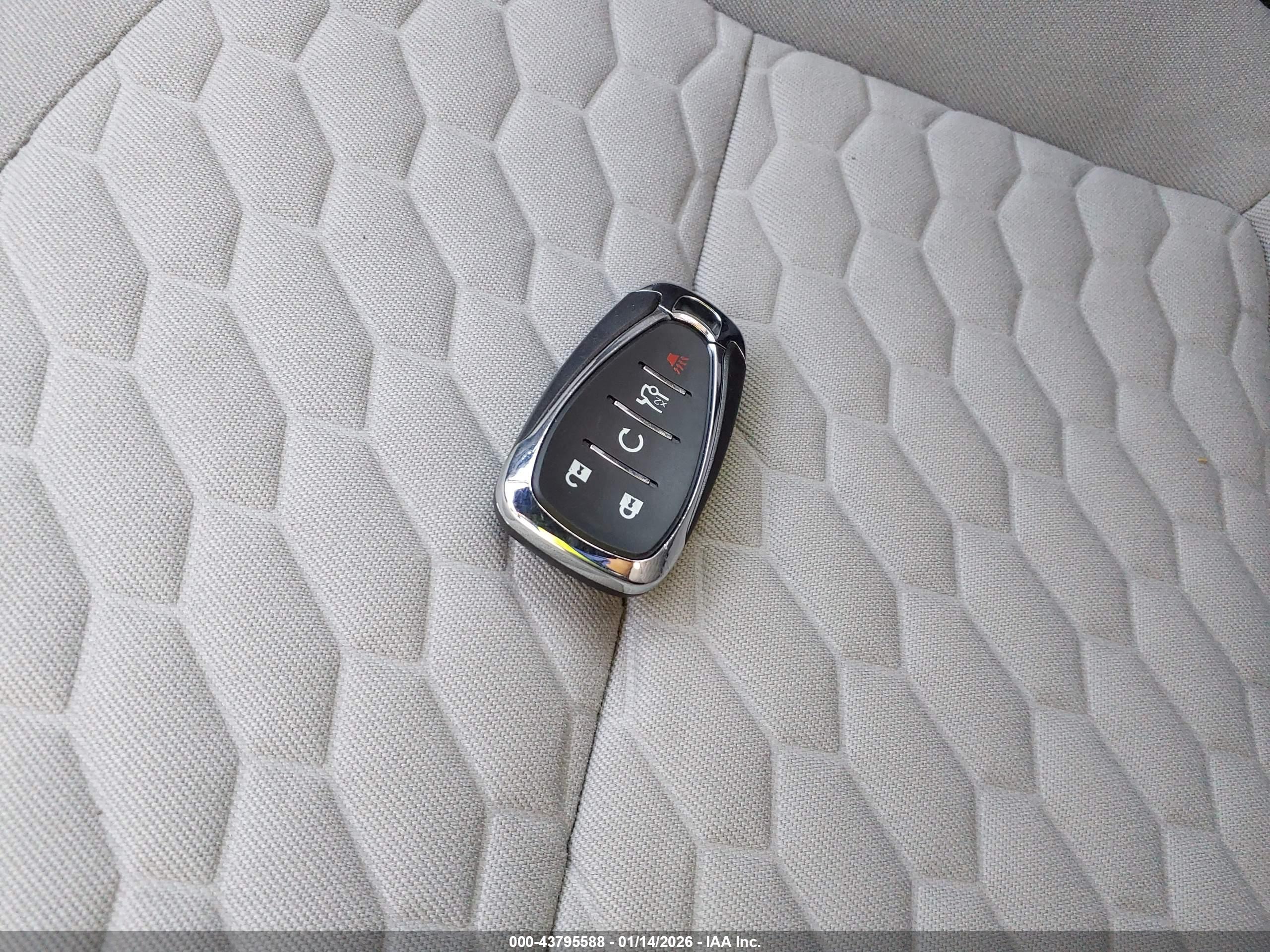 CHEVROLET EQUINOX image 11