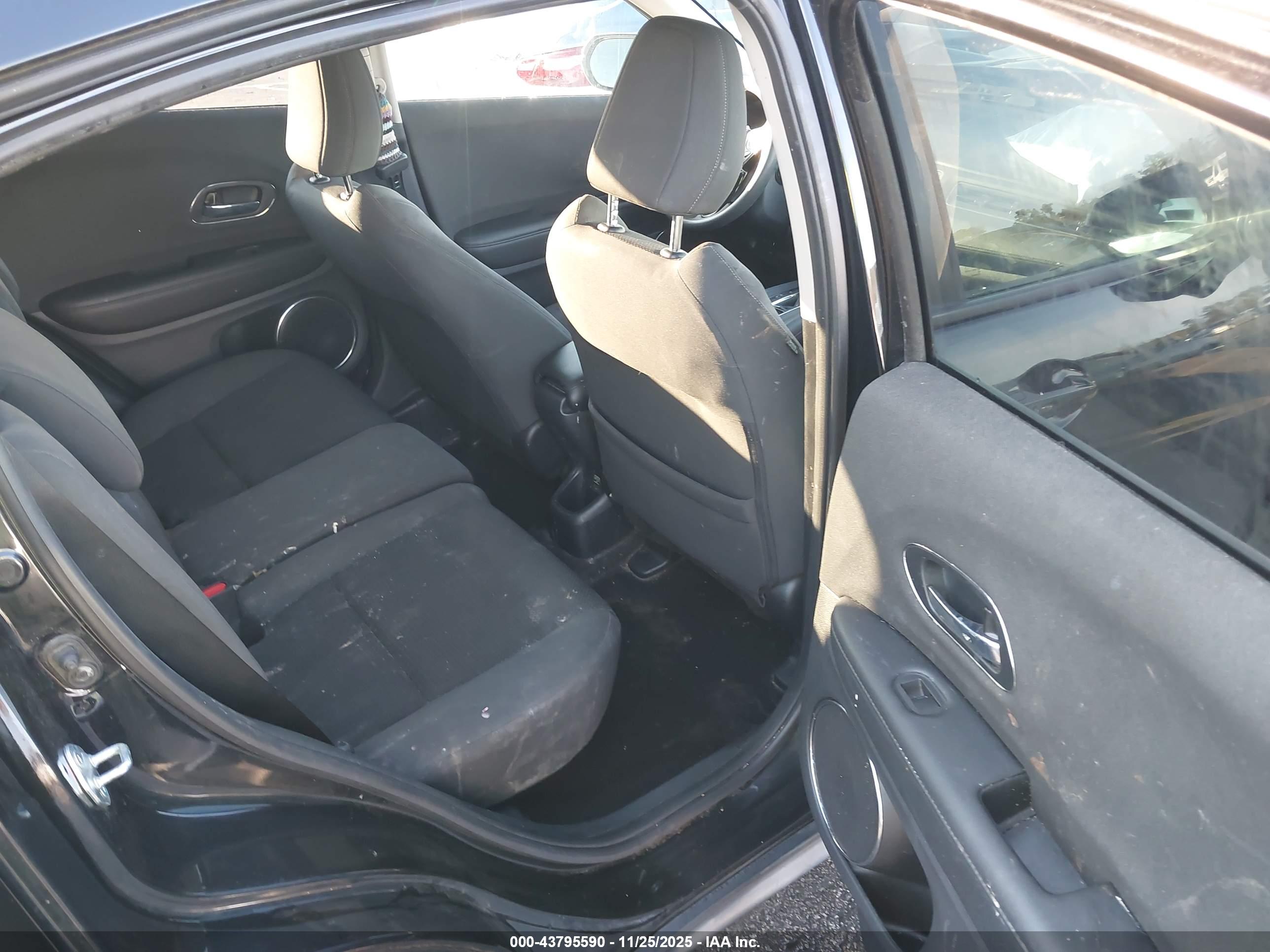 HONDA HR-V image 8