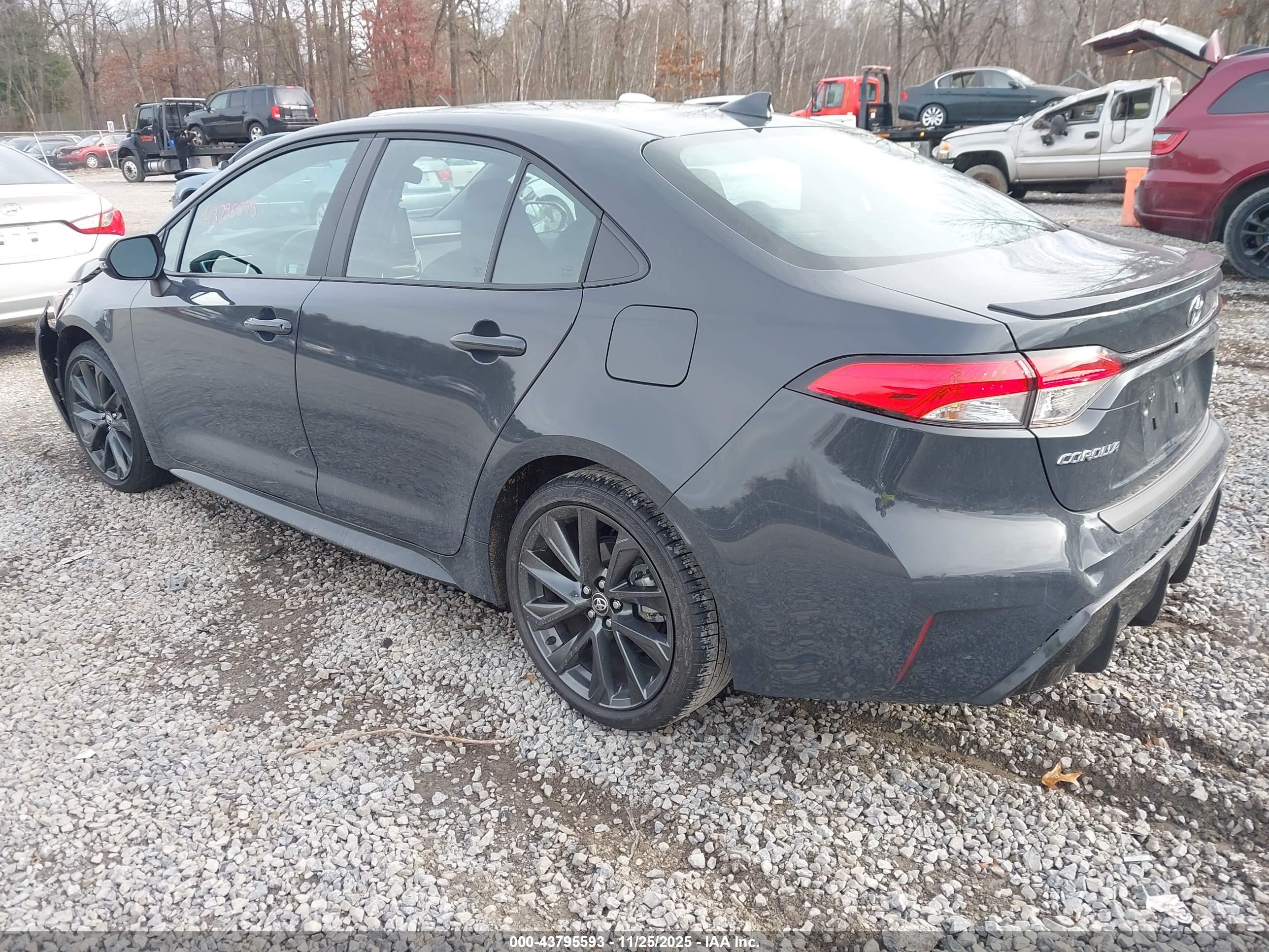 TOYOTA COROLLA image 3