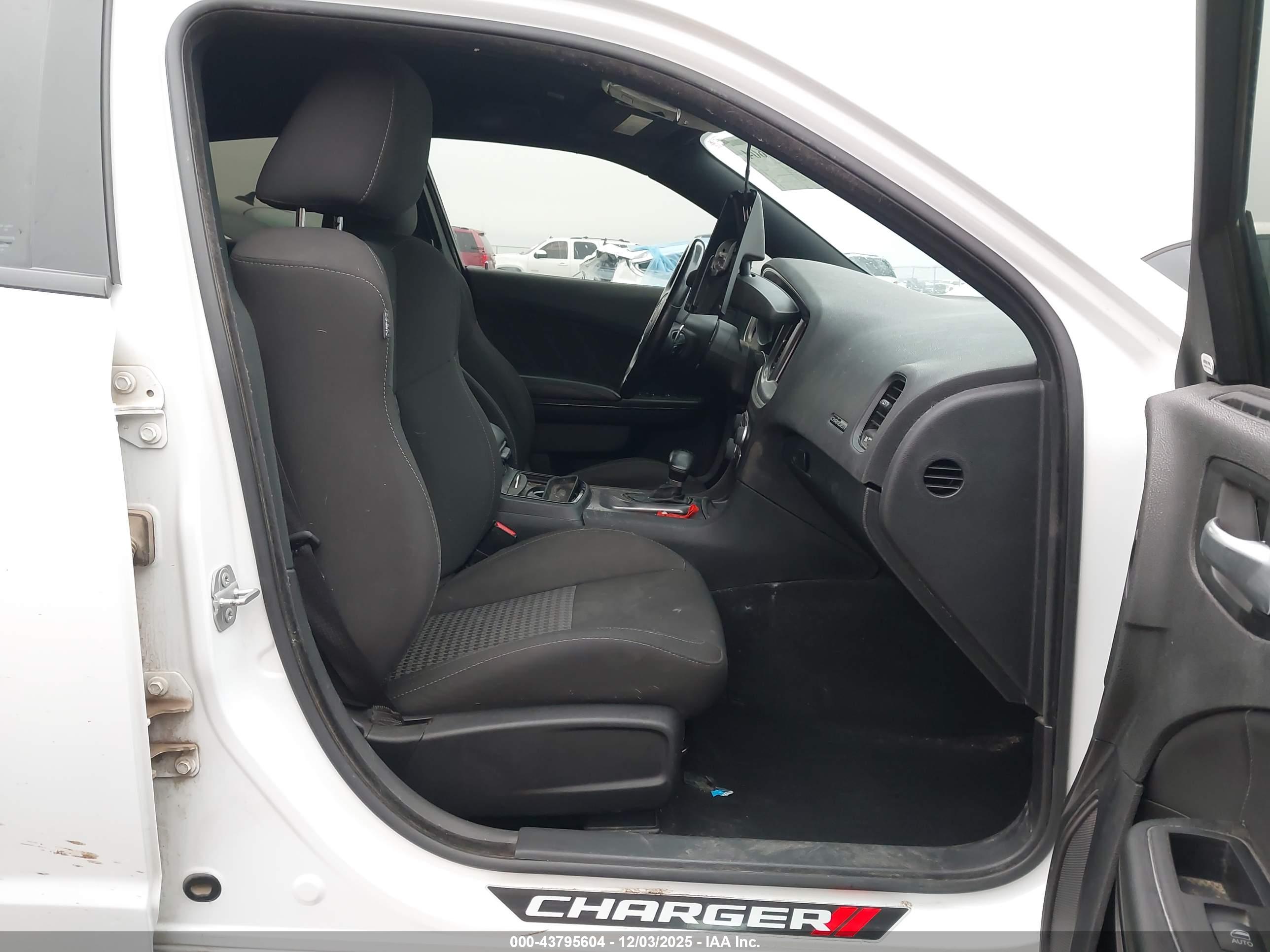 DODGE CHARGER image 5
