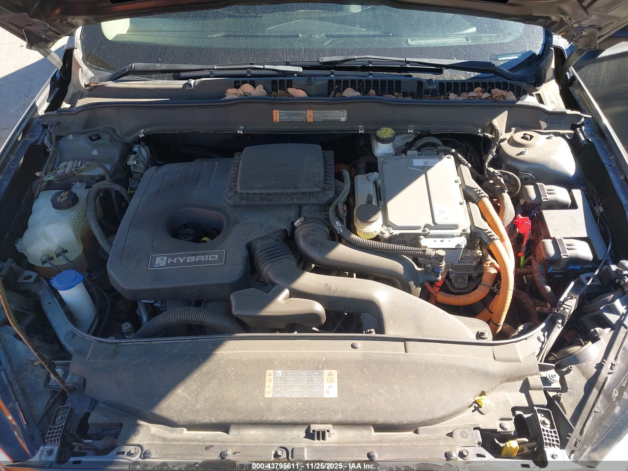 FORD FUSION image 10
