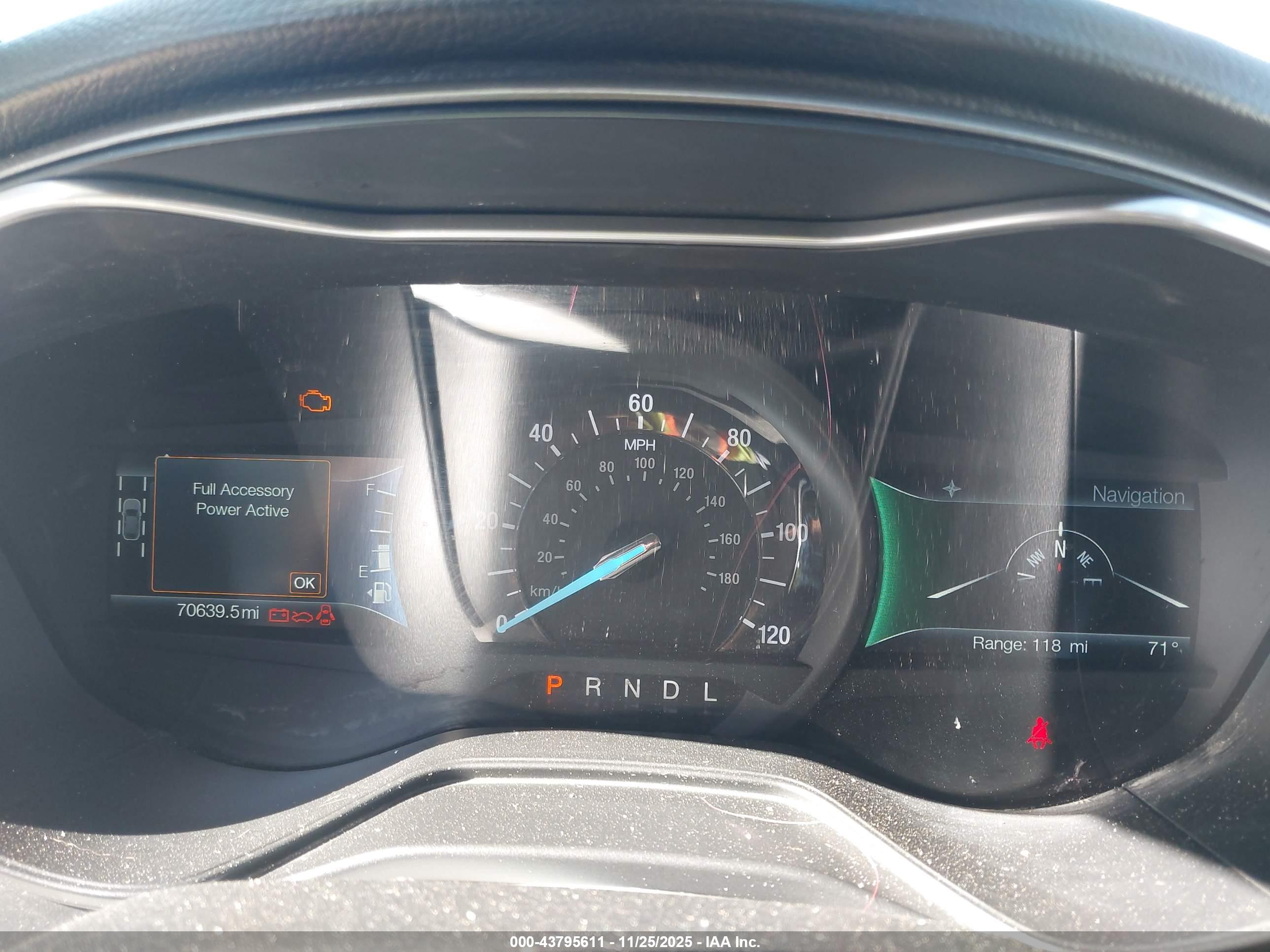 FORD FUSION image 7