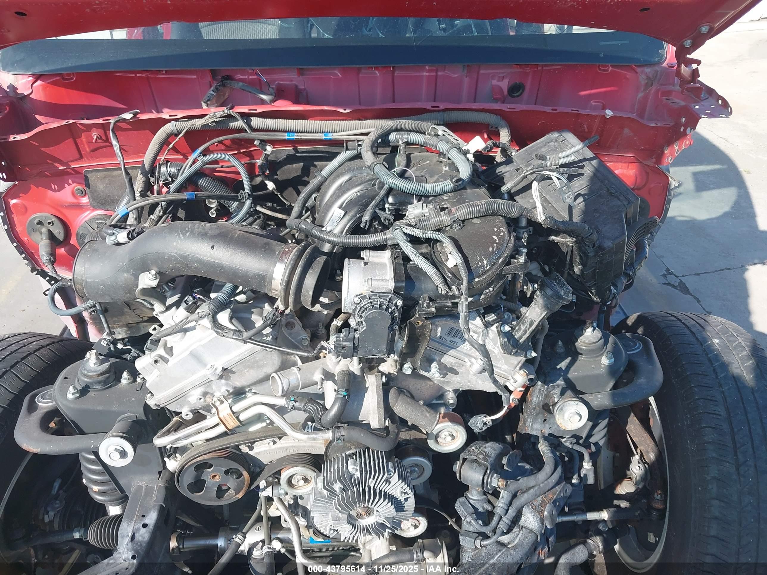 TOYOTA 4RUNNER image 10