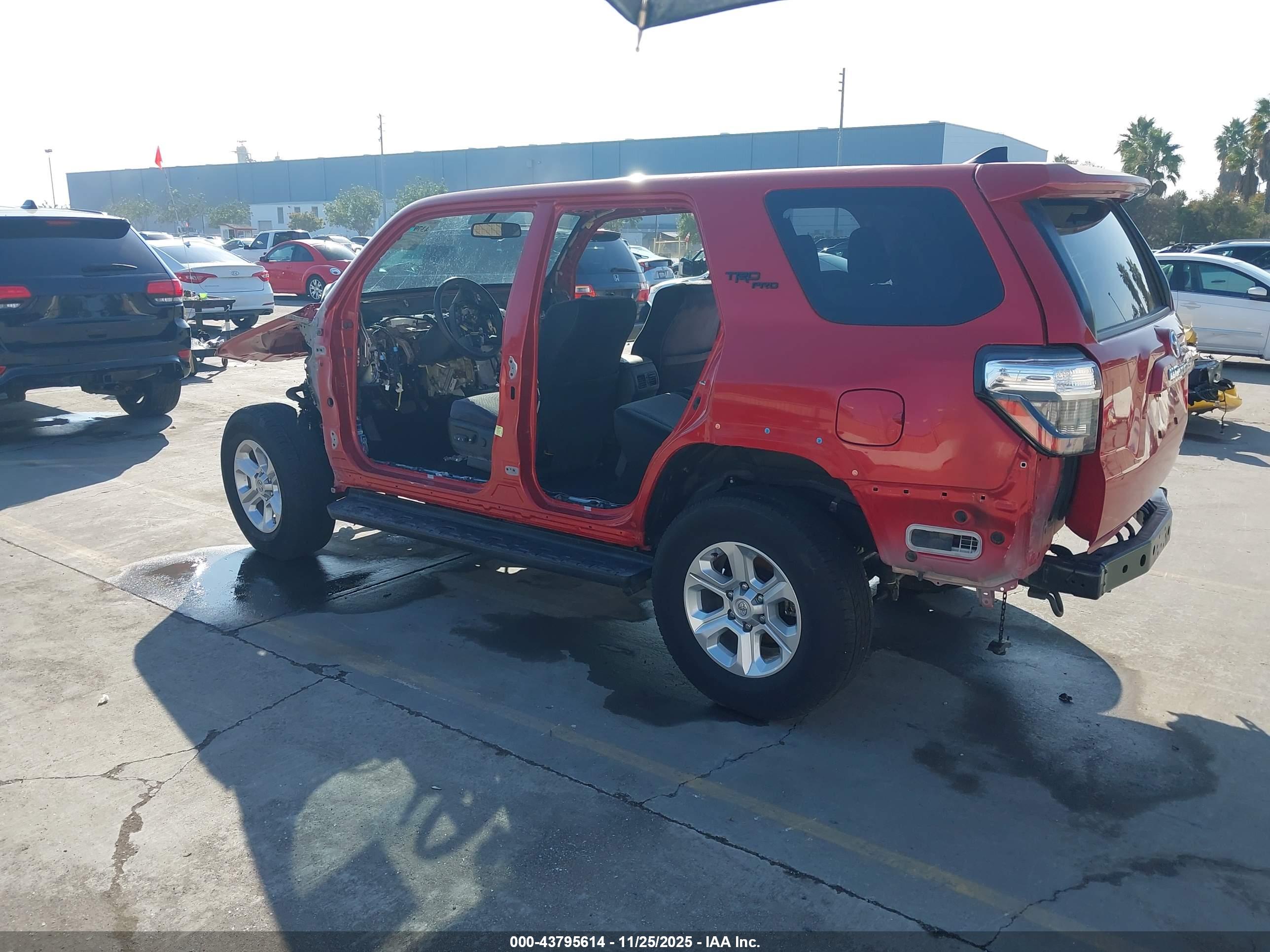 TOYOTA 4RUNNER image 3