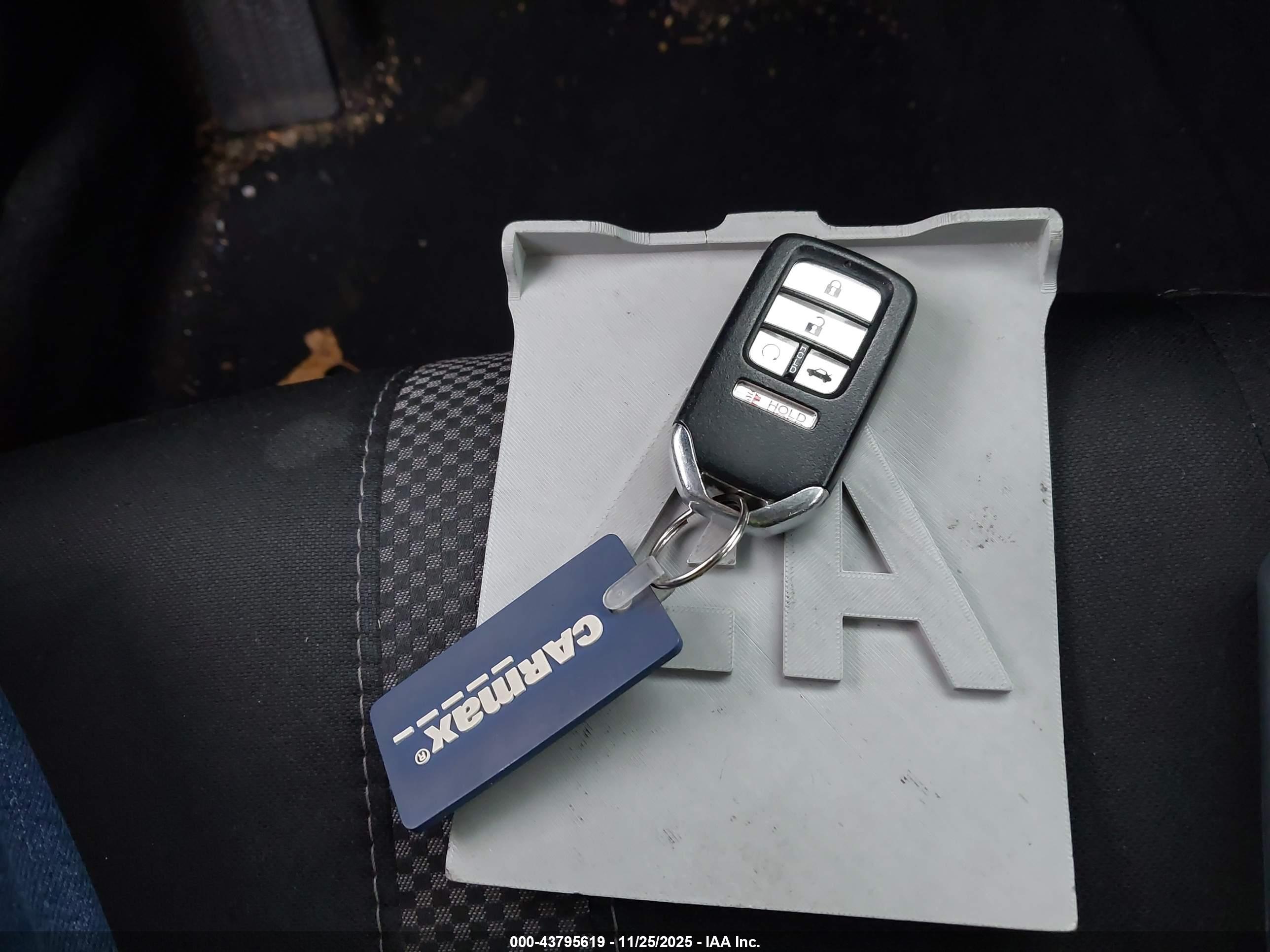 HONDA CIVIC image 11