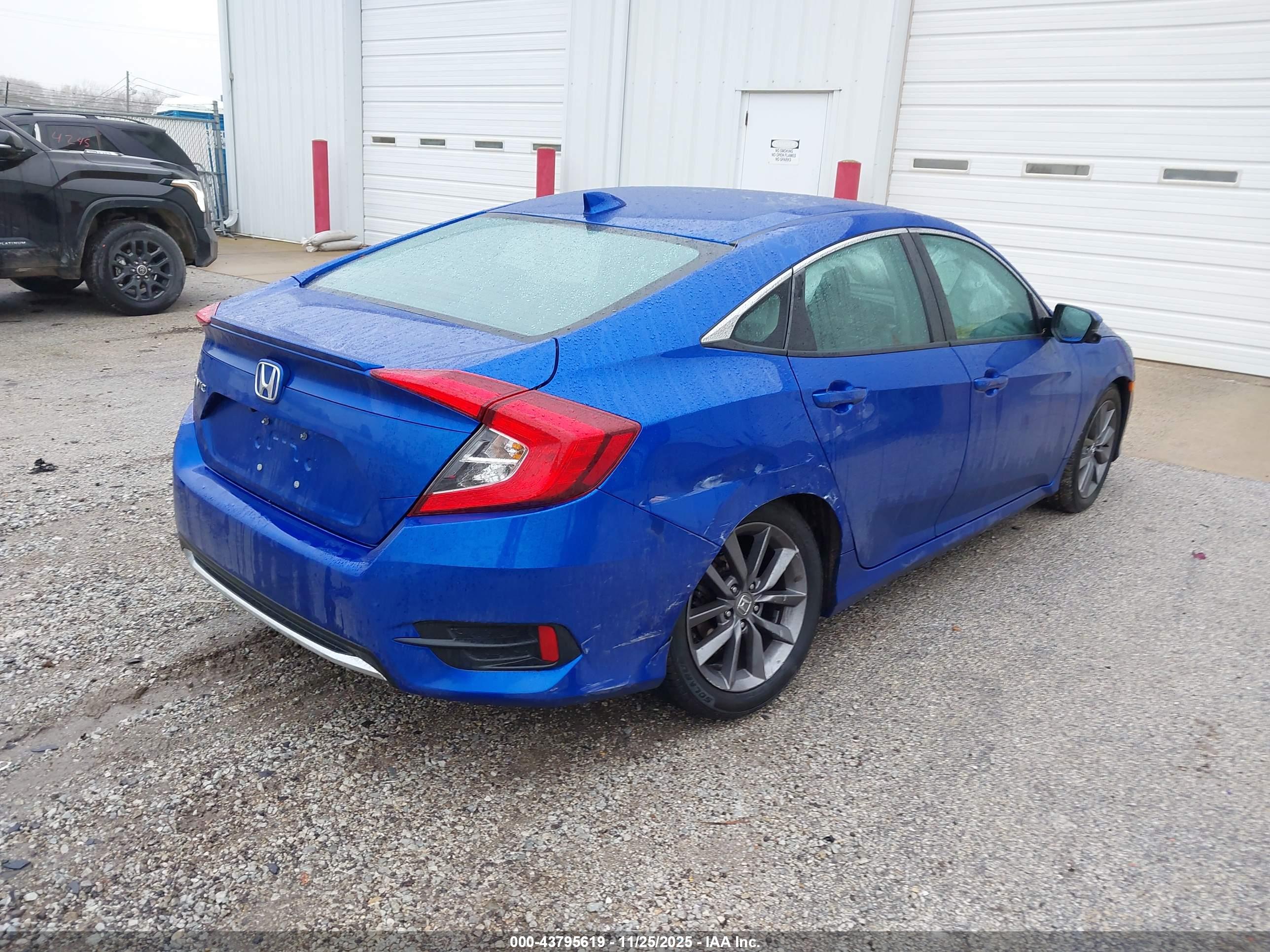 HONDA CIVIC image 4