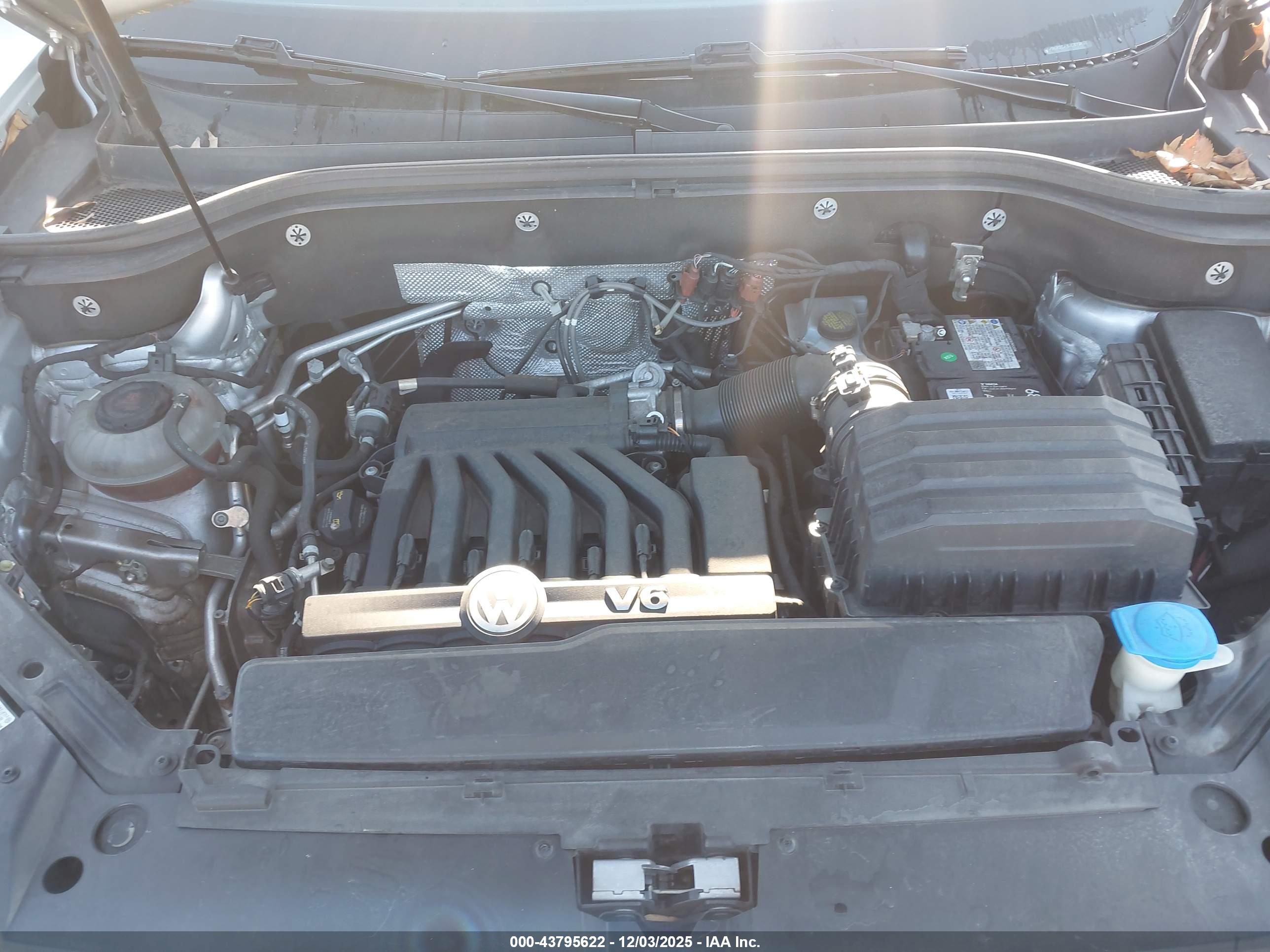 VOLKSWAGEN ATLAS image 10