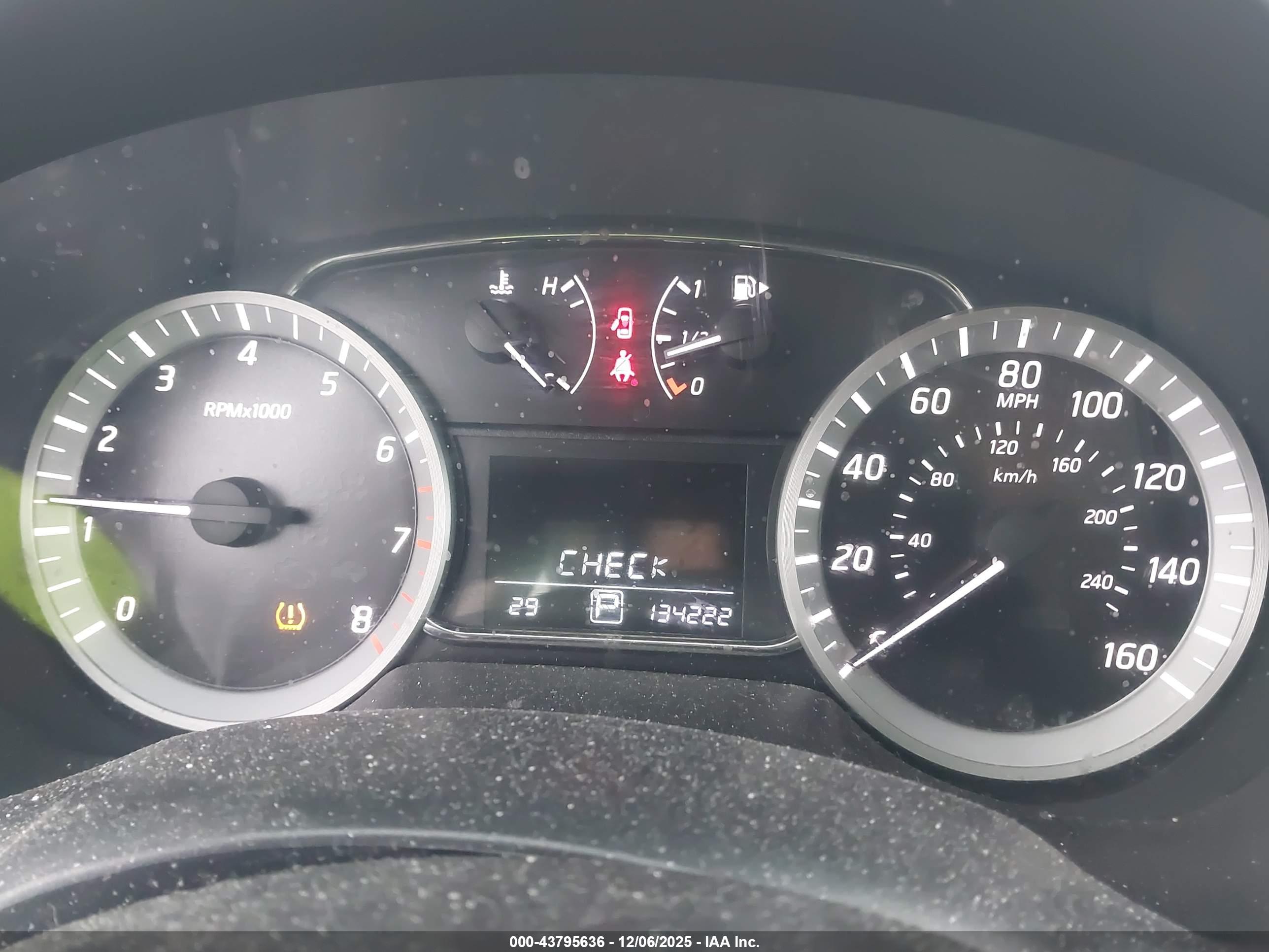 NISSAN SENTRA image 7