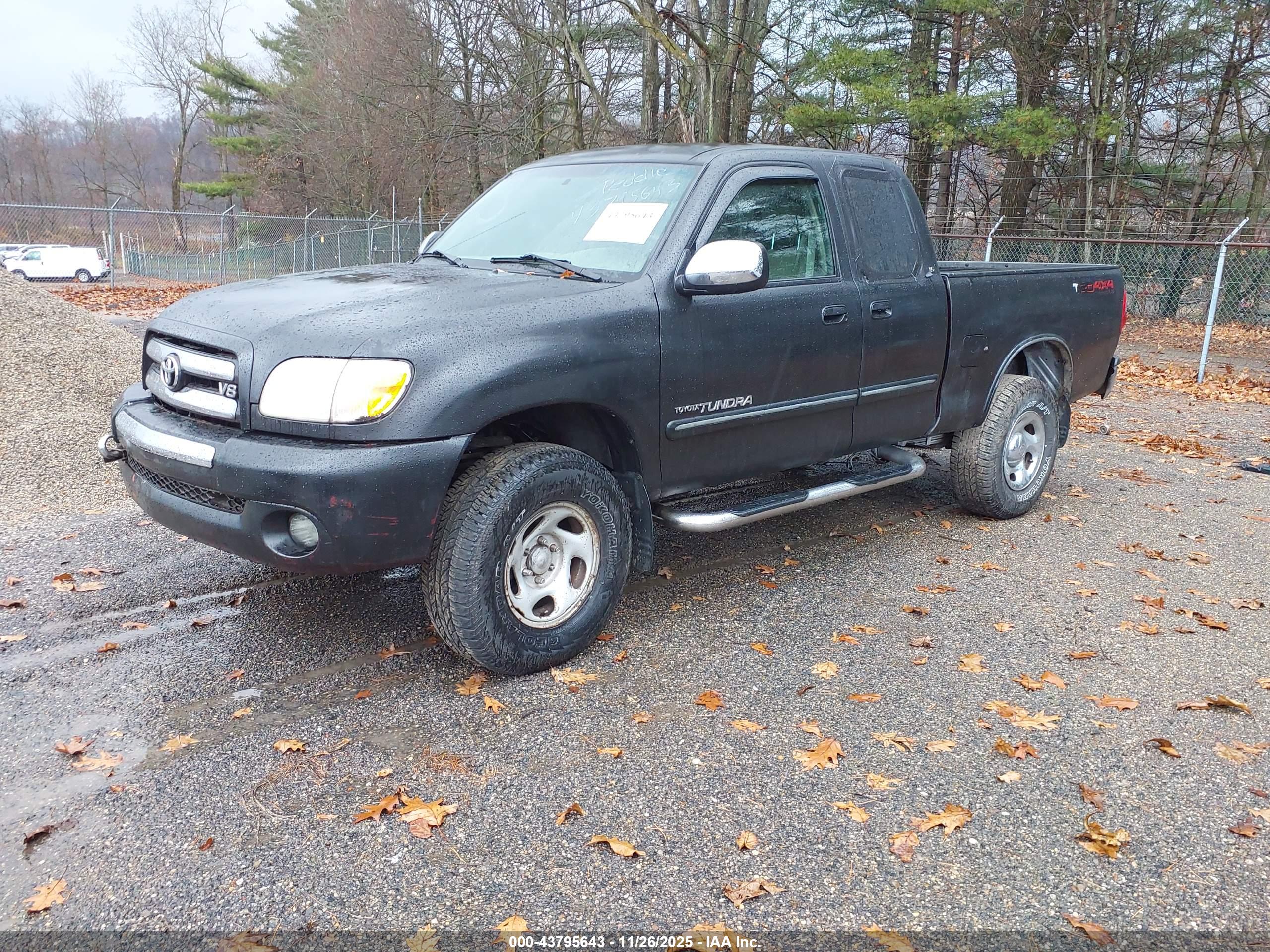 TOYOTA TUNDRA image 2