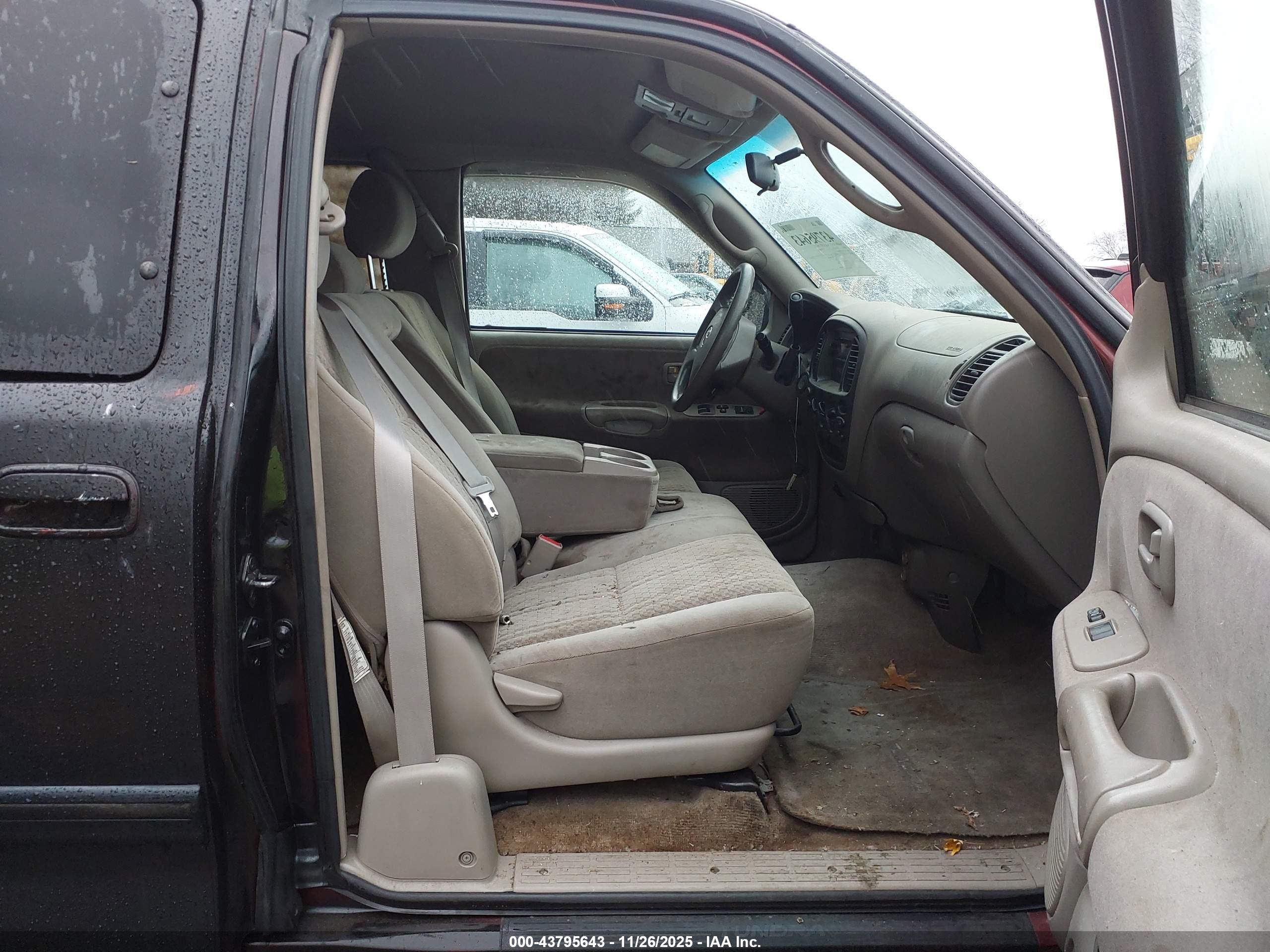 TOYOTA TUNDRA image 5