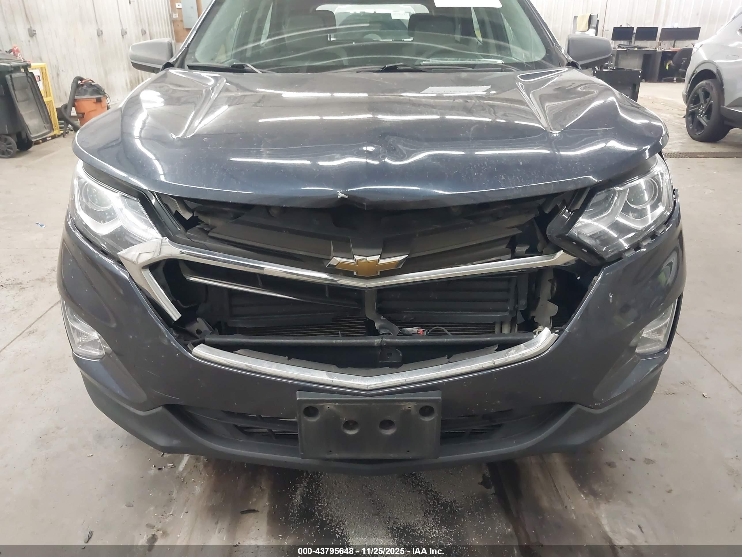 CHEVROLET EQUINOX image 6