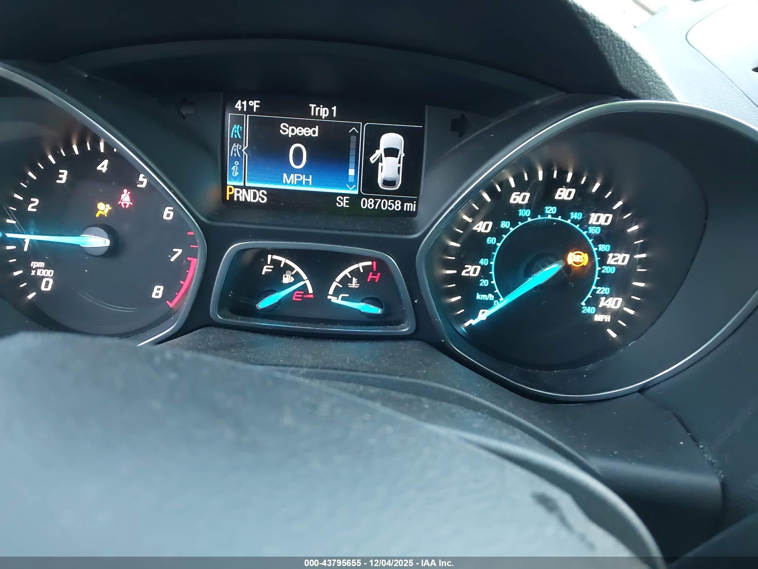 FORD ESCAPE image 7