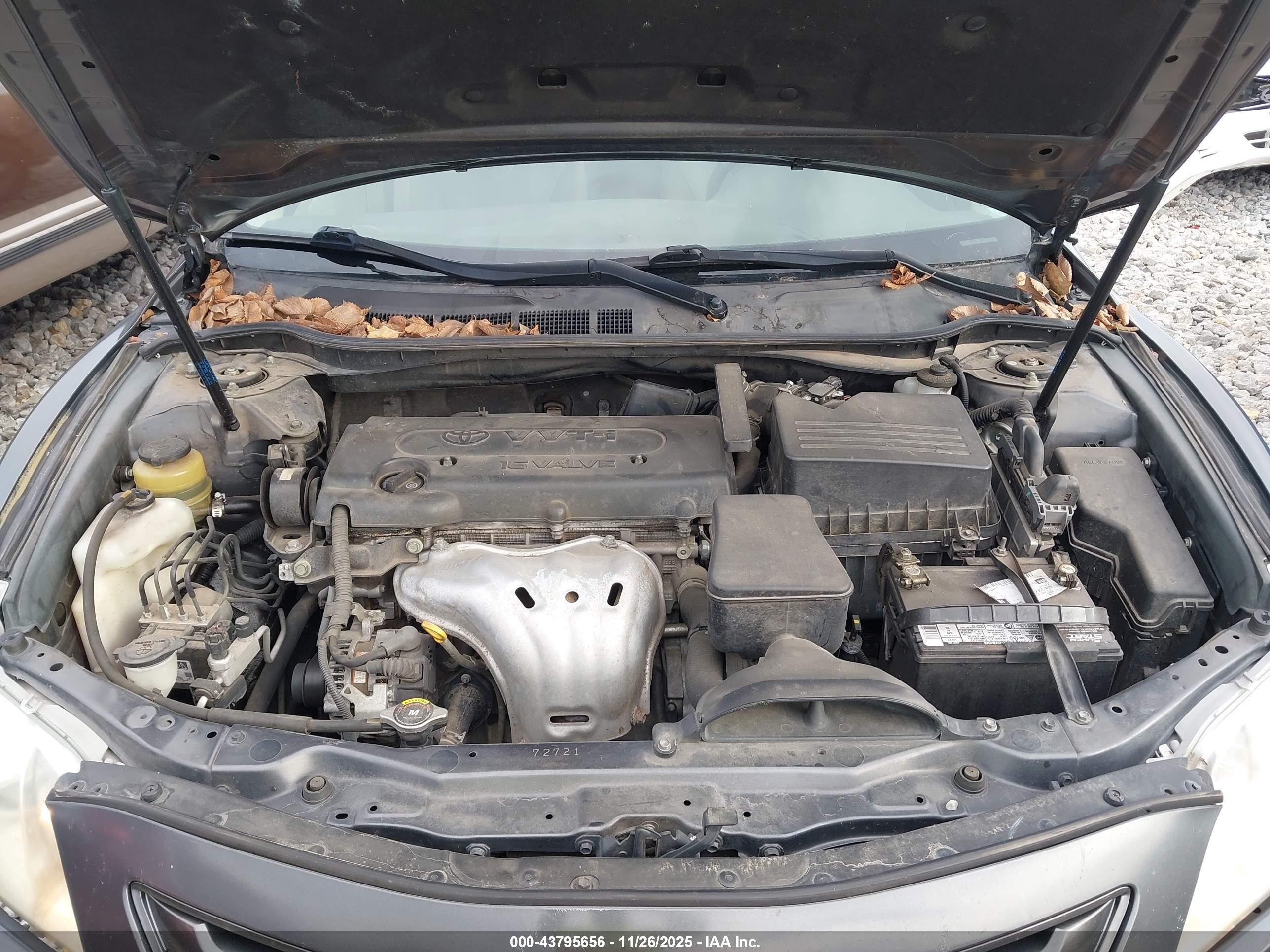 TOYOTA CAMRY image 10