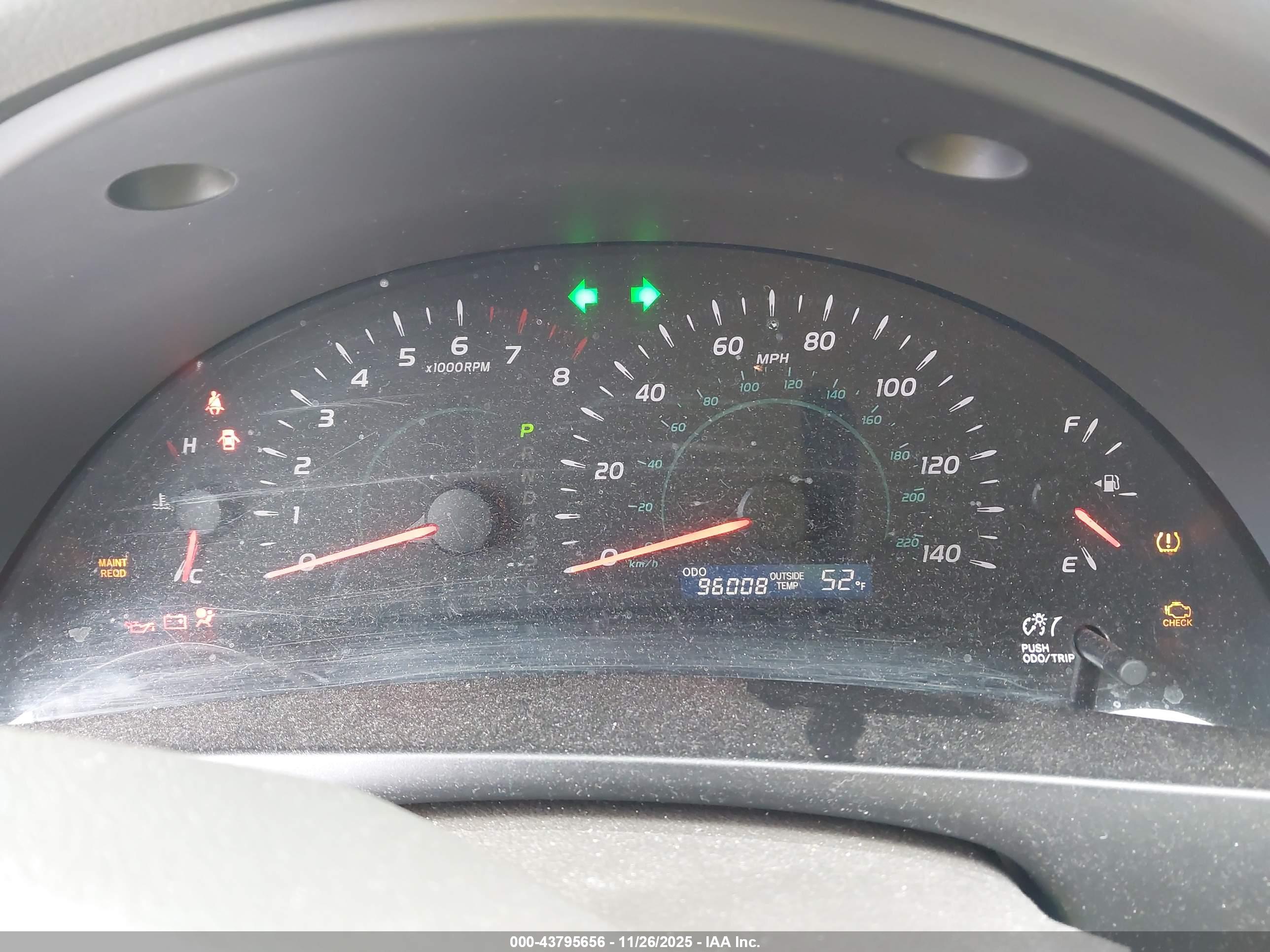 TOYOTA CAMRY image 7
