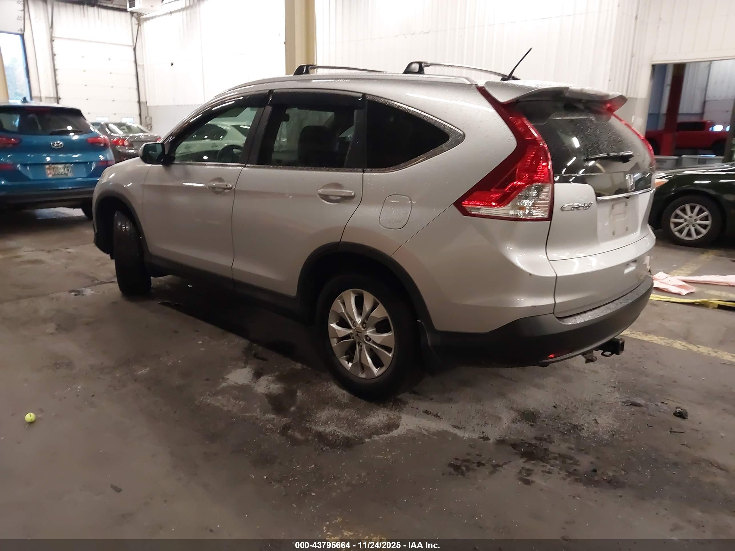 HONDA CR-V image 3