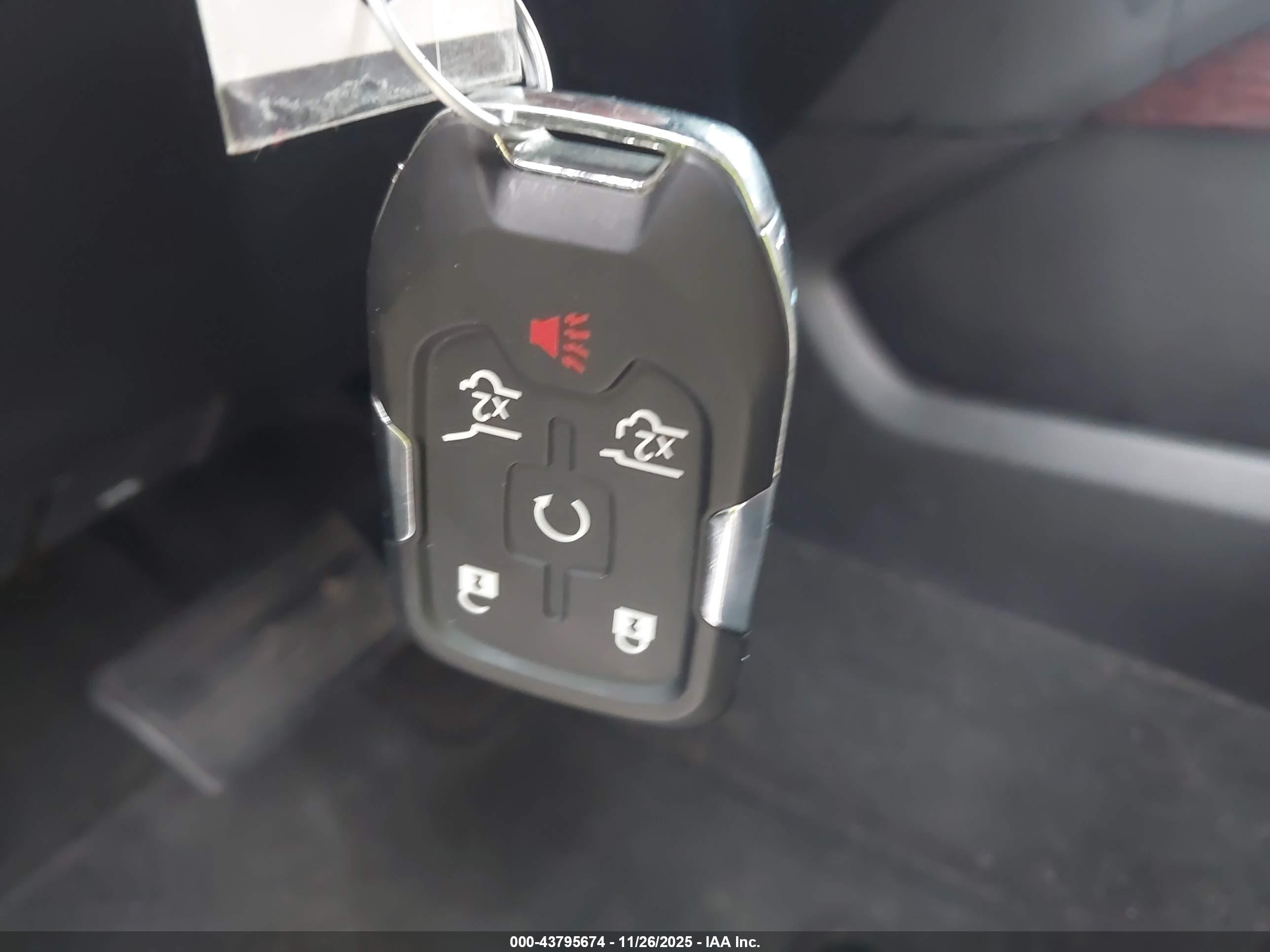 GMC YUKON image 11