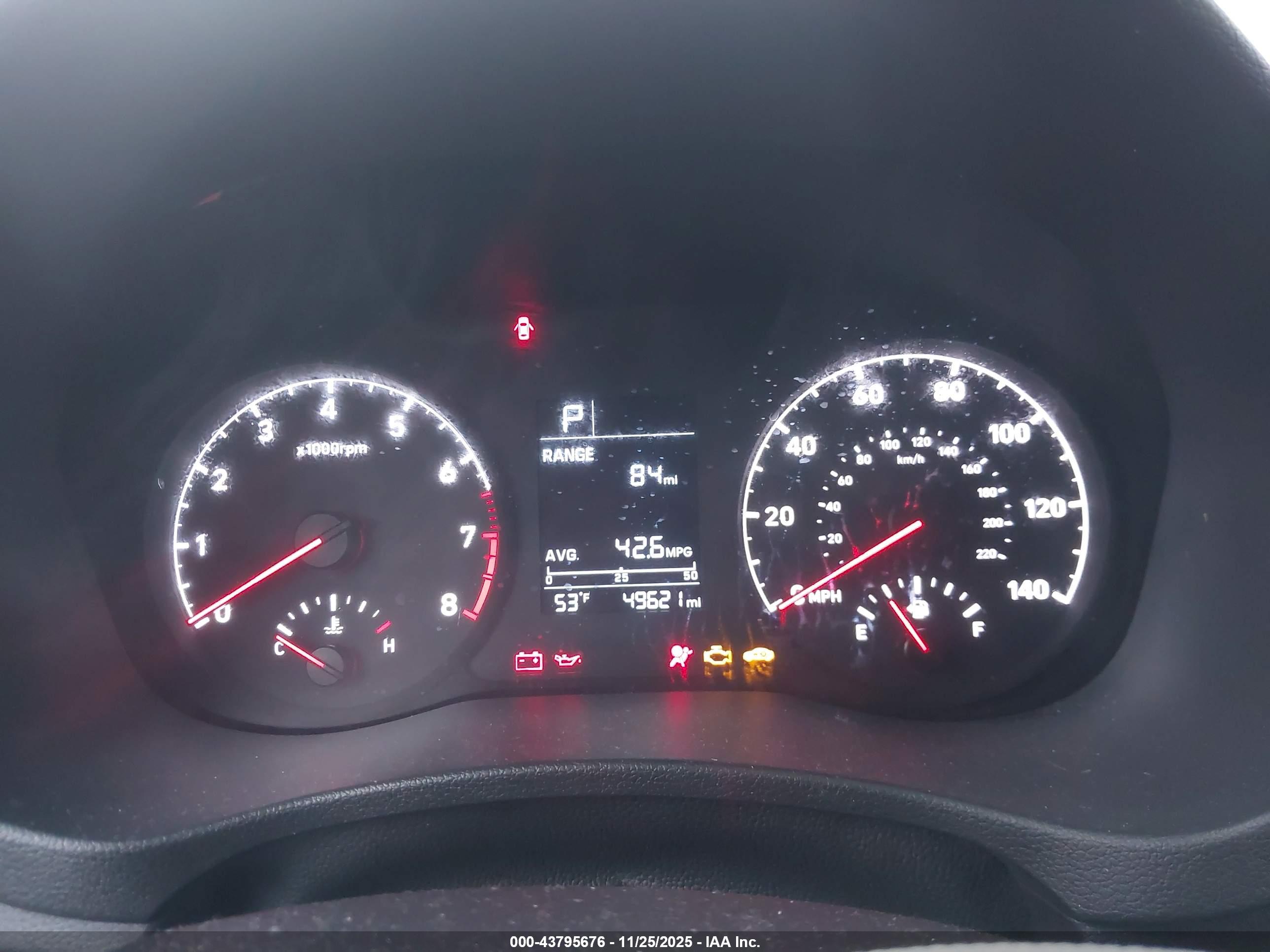 HYUNDAI ACCENT image 7