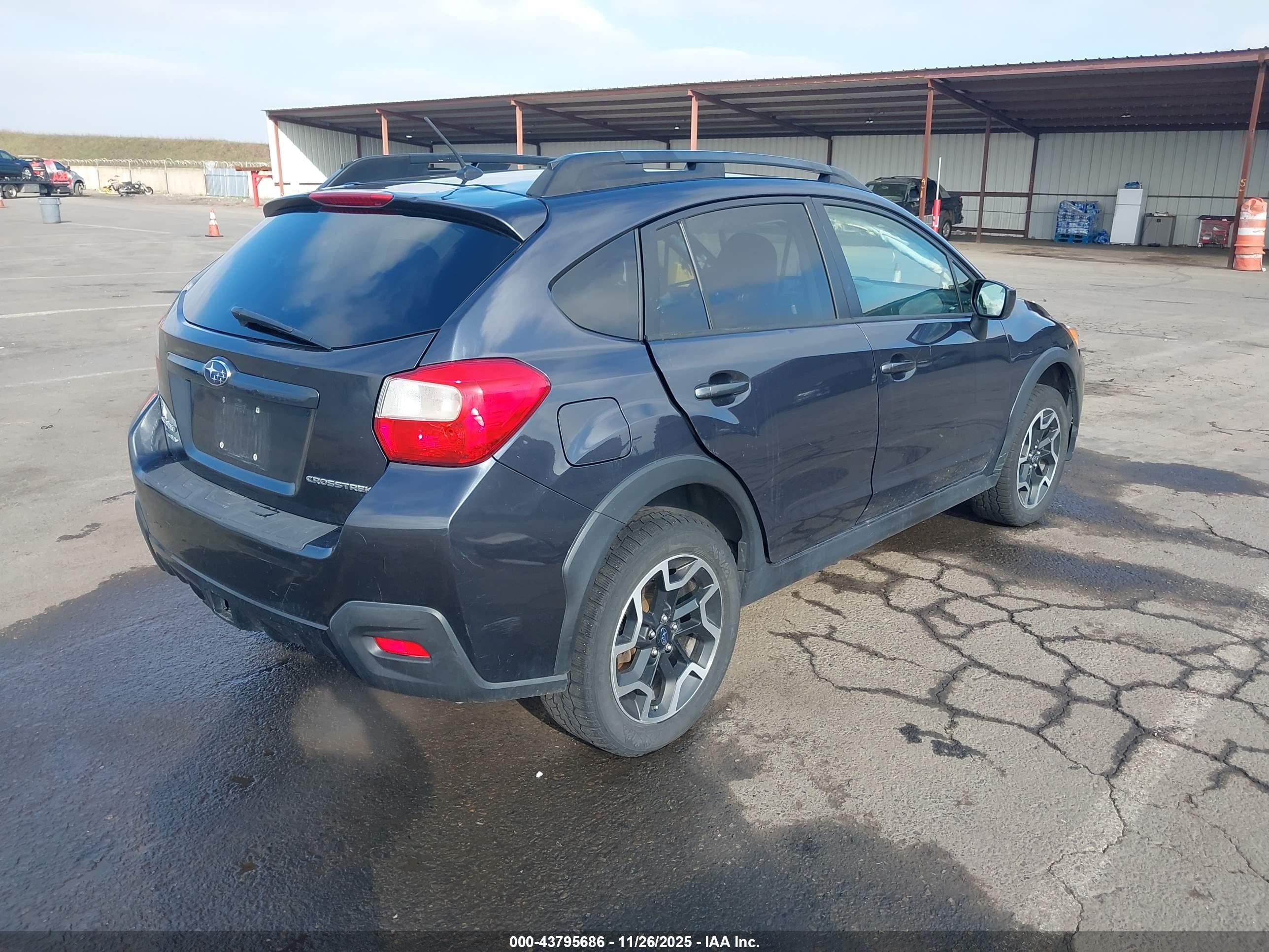 SUBARU CROSSTREK image 4