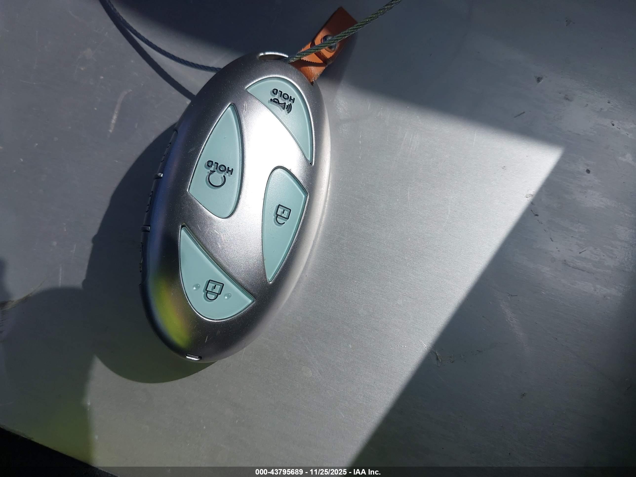 HYUNDAI IONIQ image 11