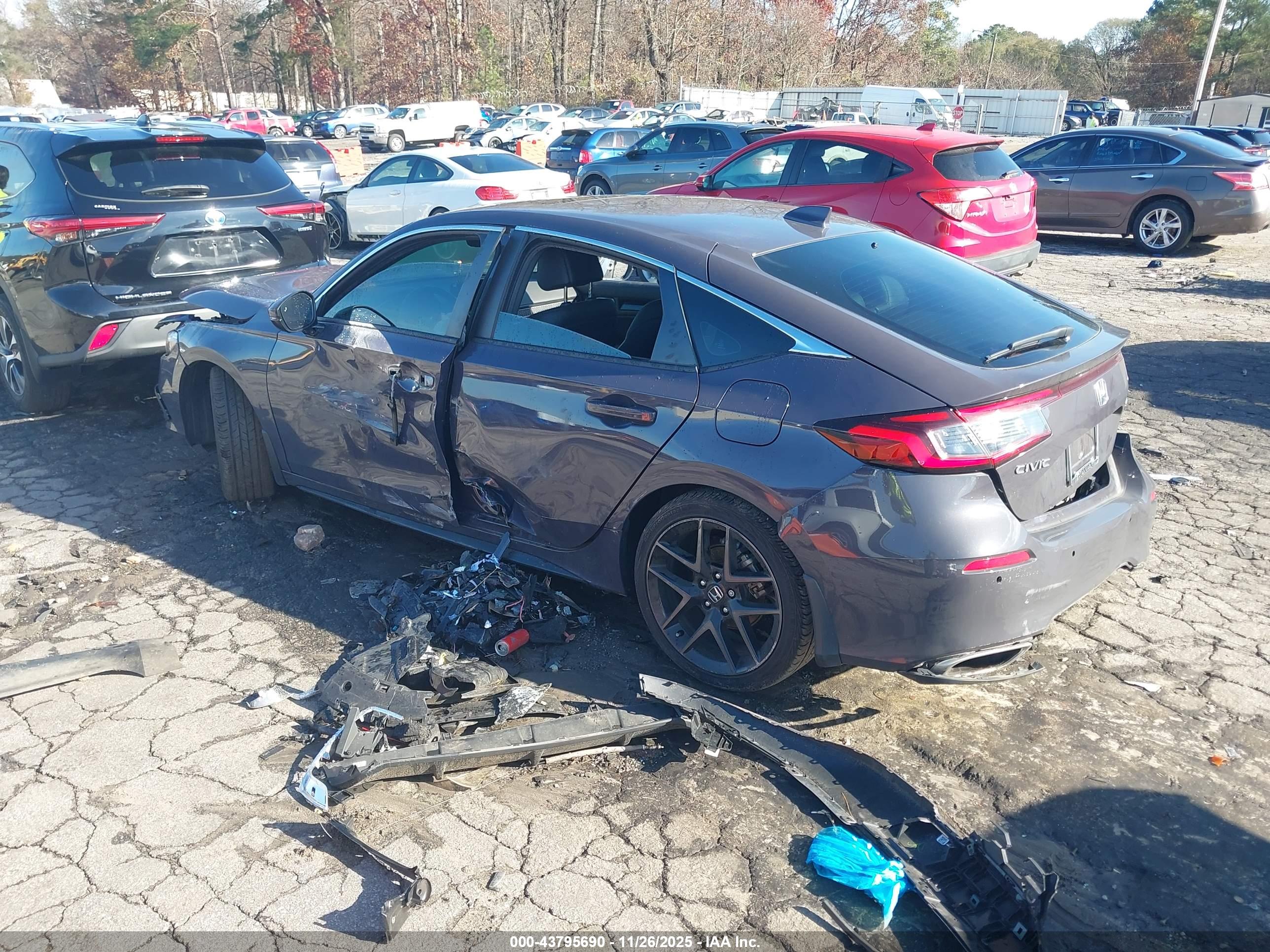 HONDA CIVIC image 3