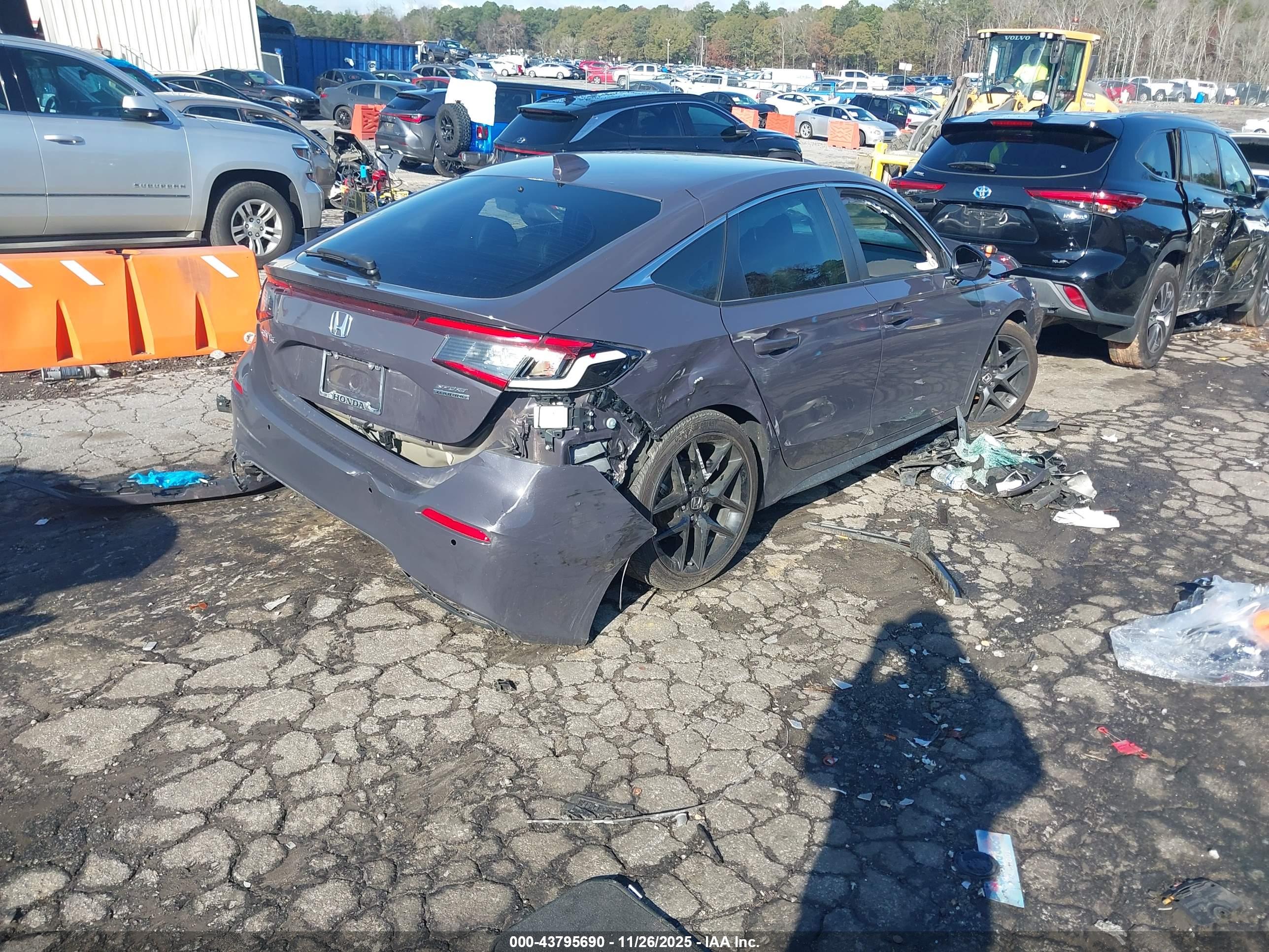HONDA CIVIC image 4