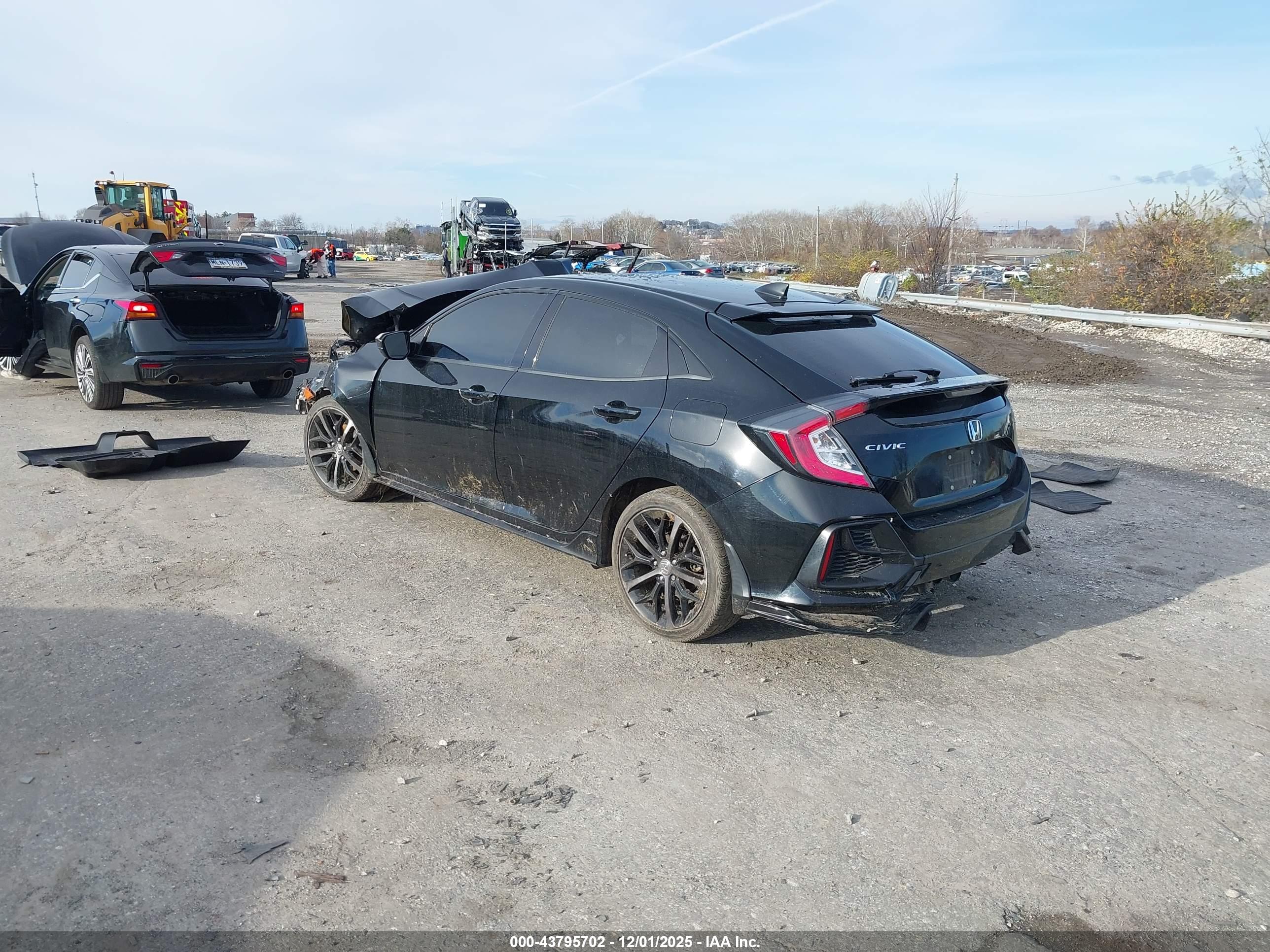 HONDA CIVIC image 3
