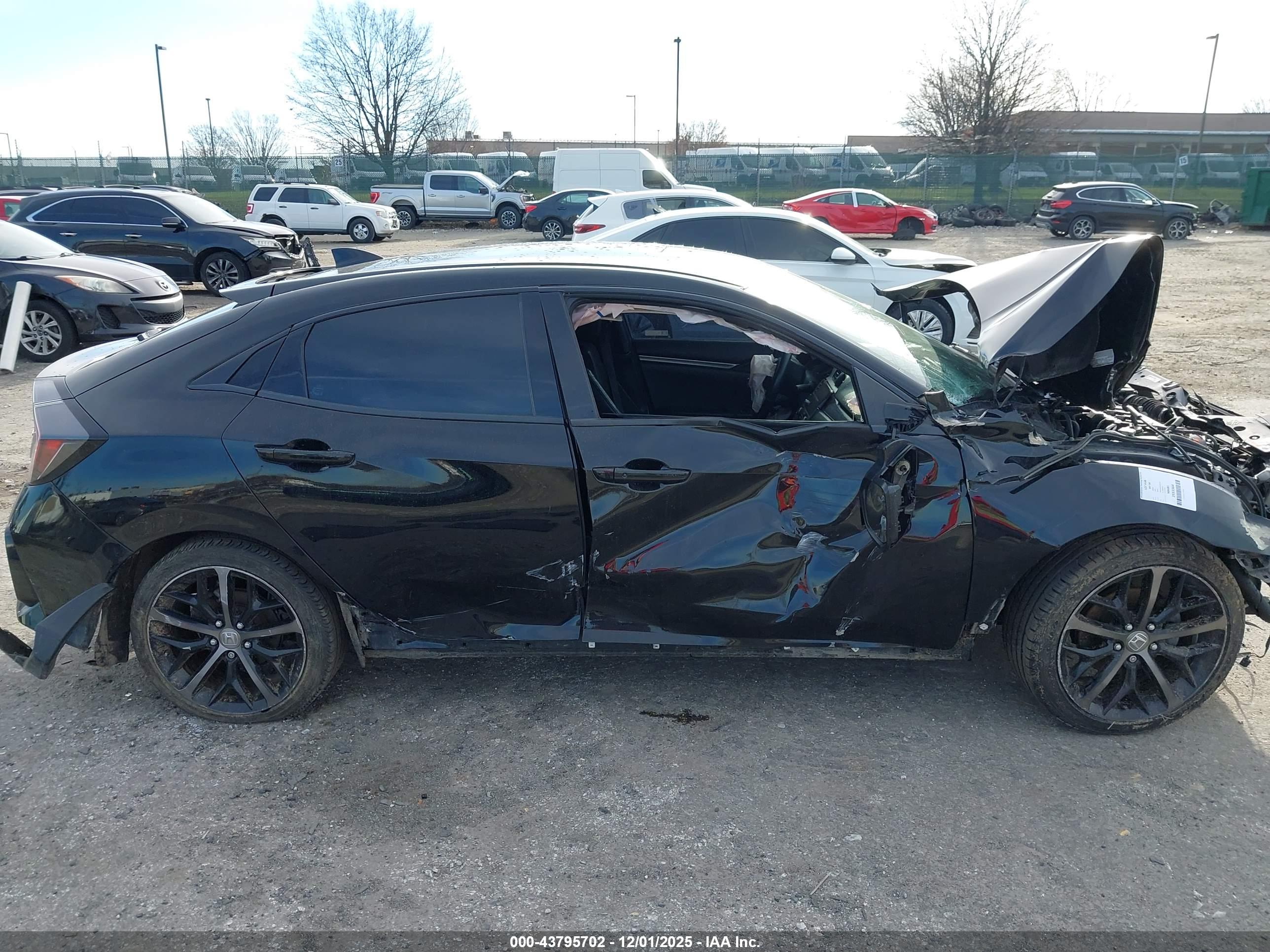 HONDA CIVIC image 6