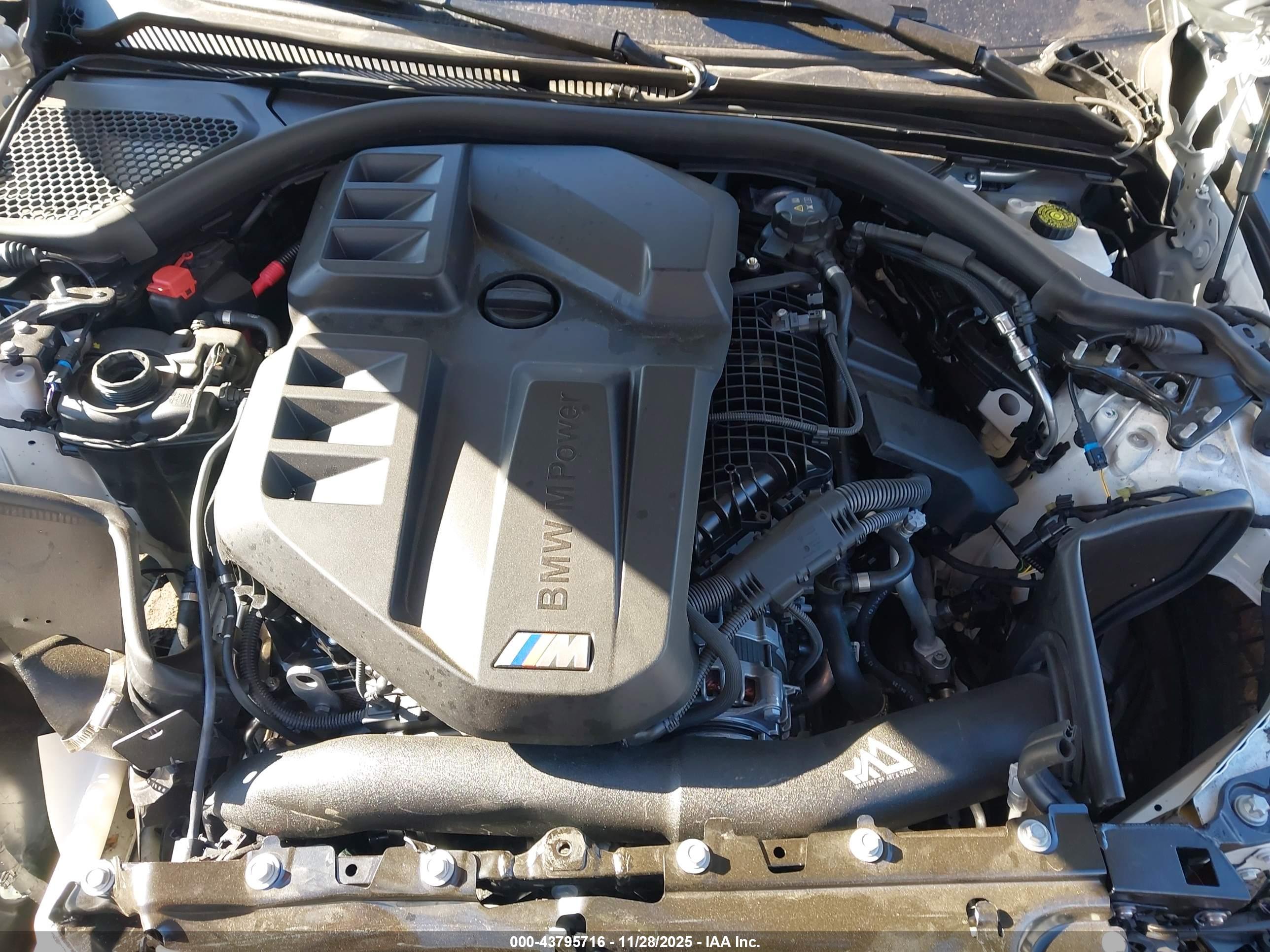 BMW M4 image 10