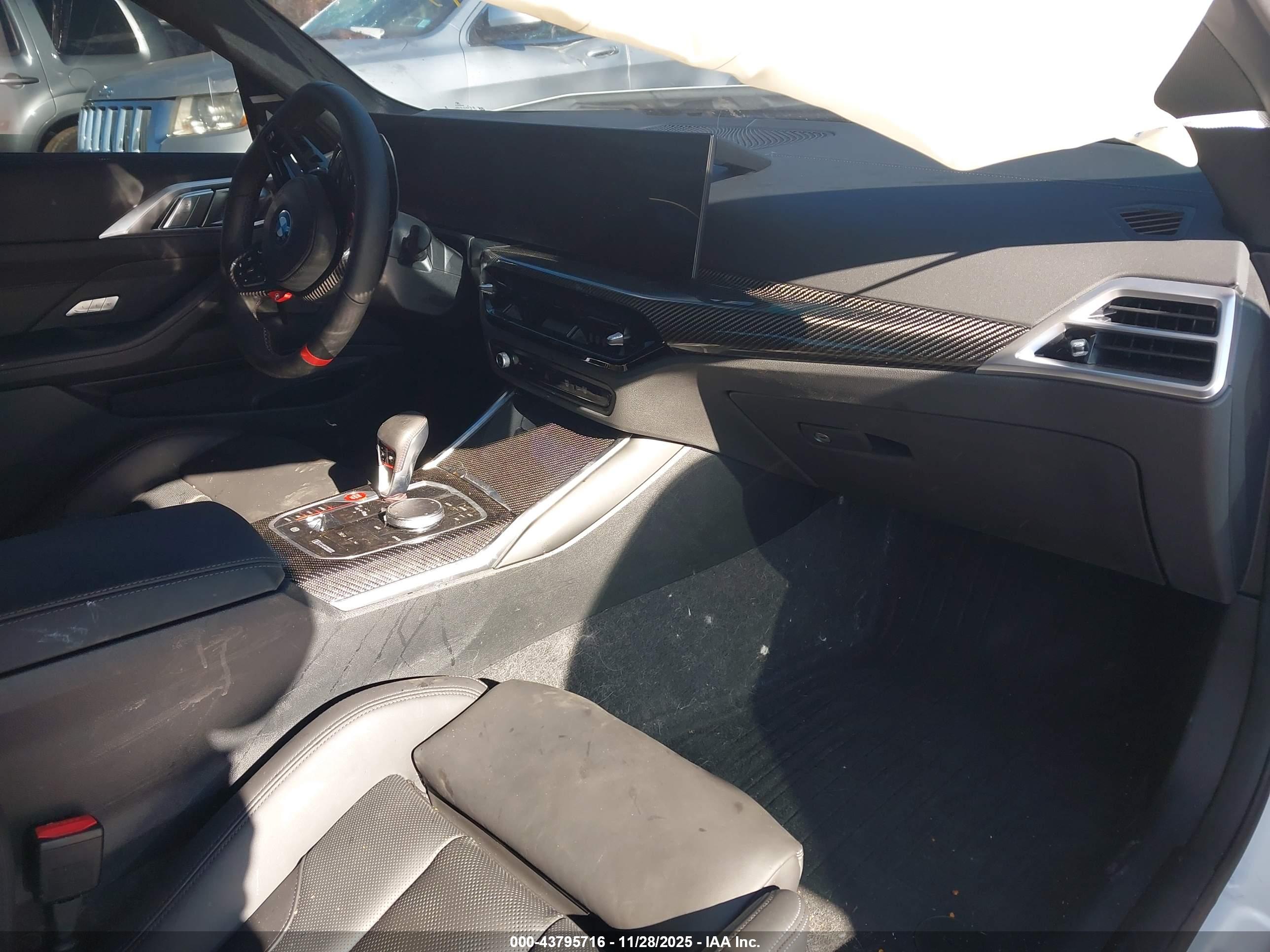 BMW M4 image 5