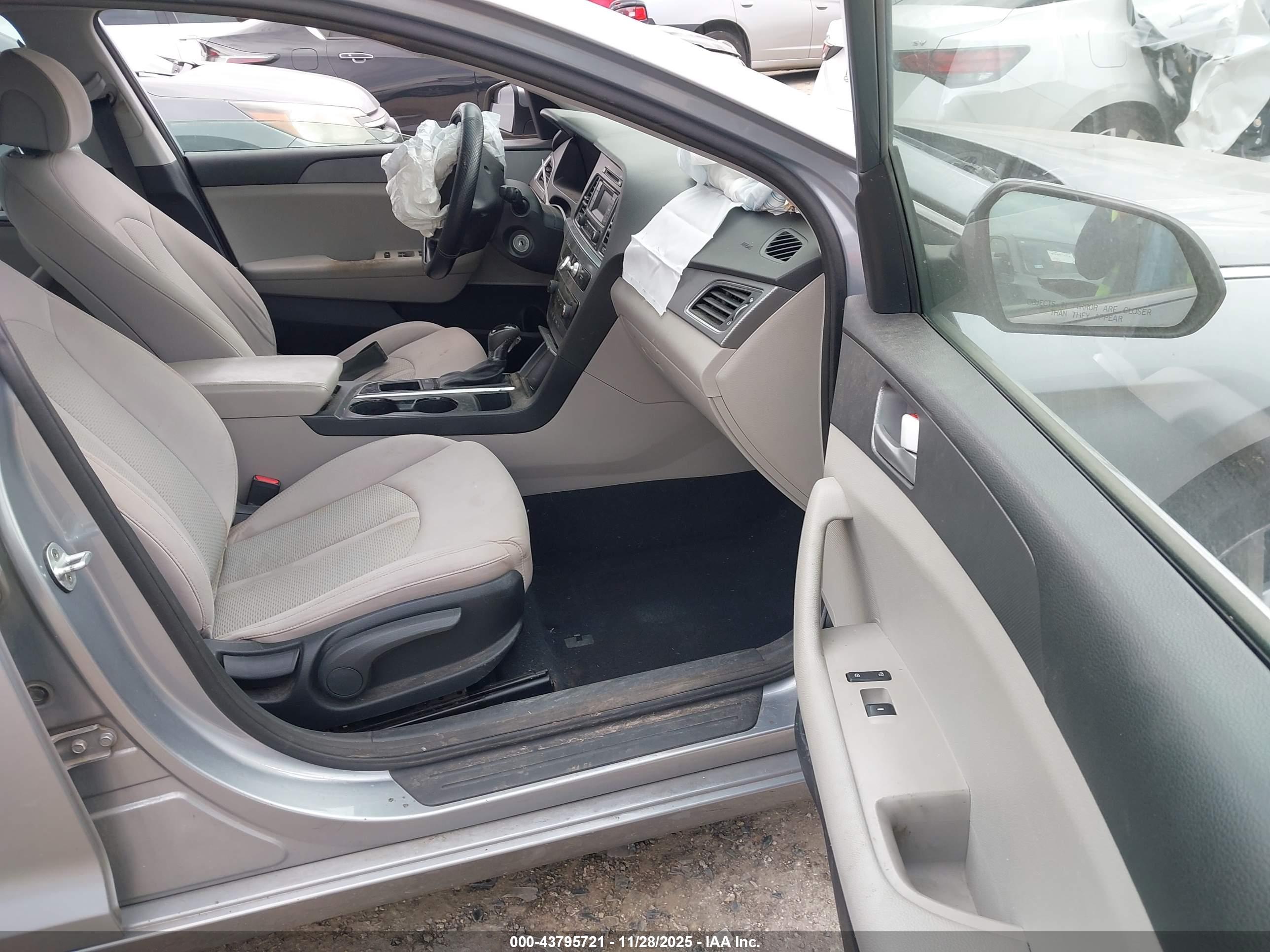 HYUNDAI SONATA image 5