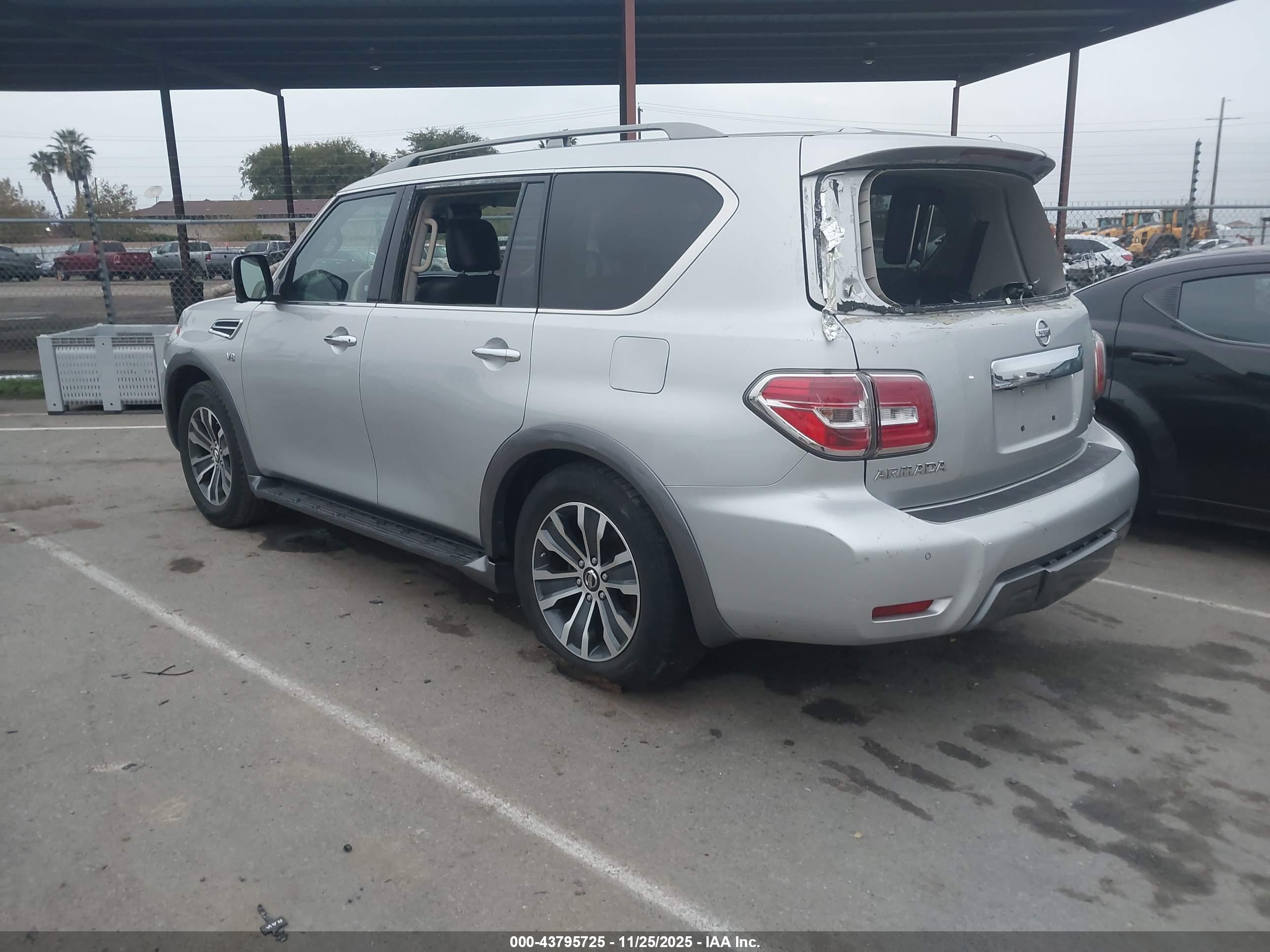 NISSAN ARMADA image 3