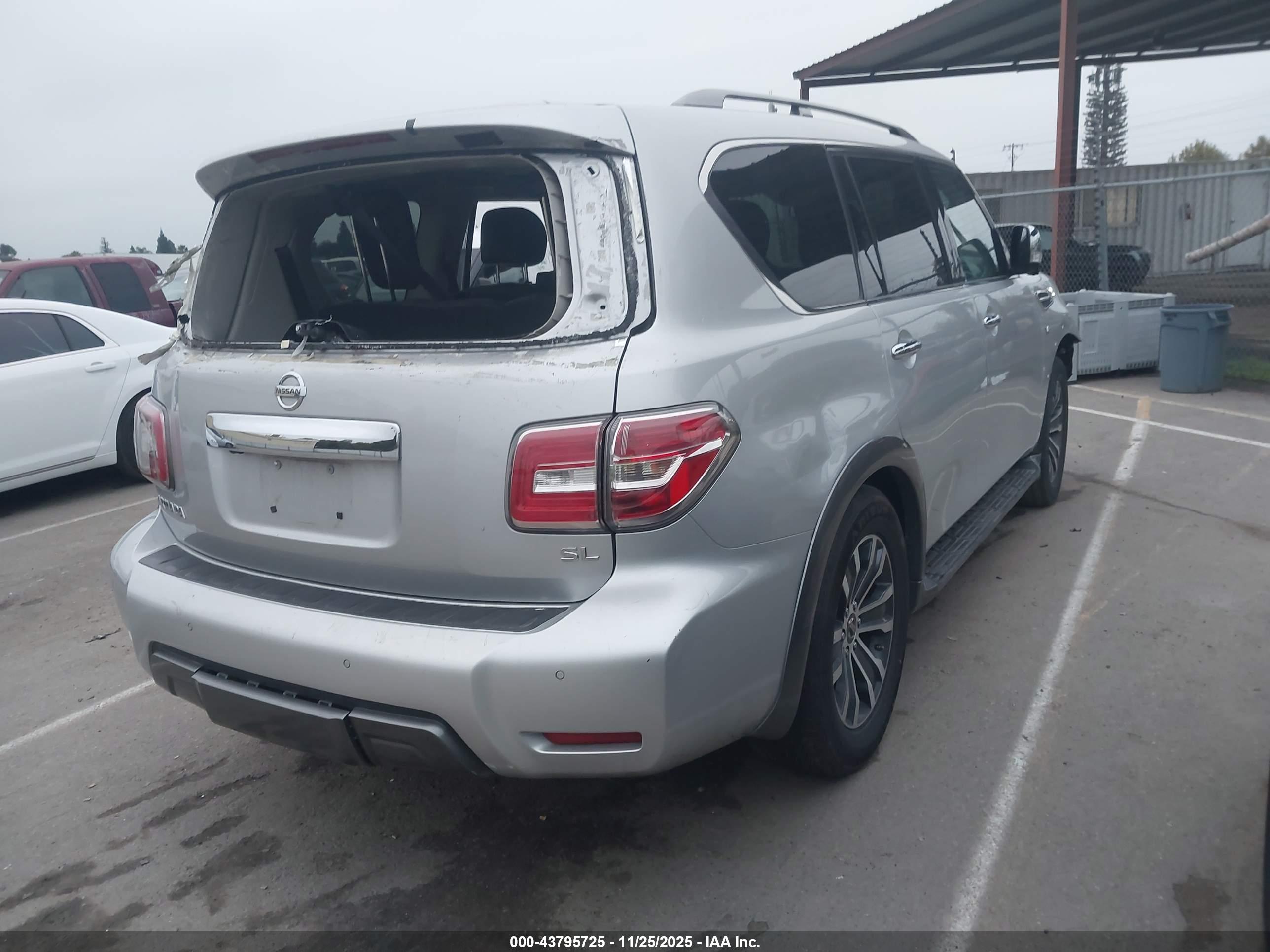 NISSAN ARMADA image 4