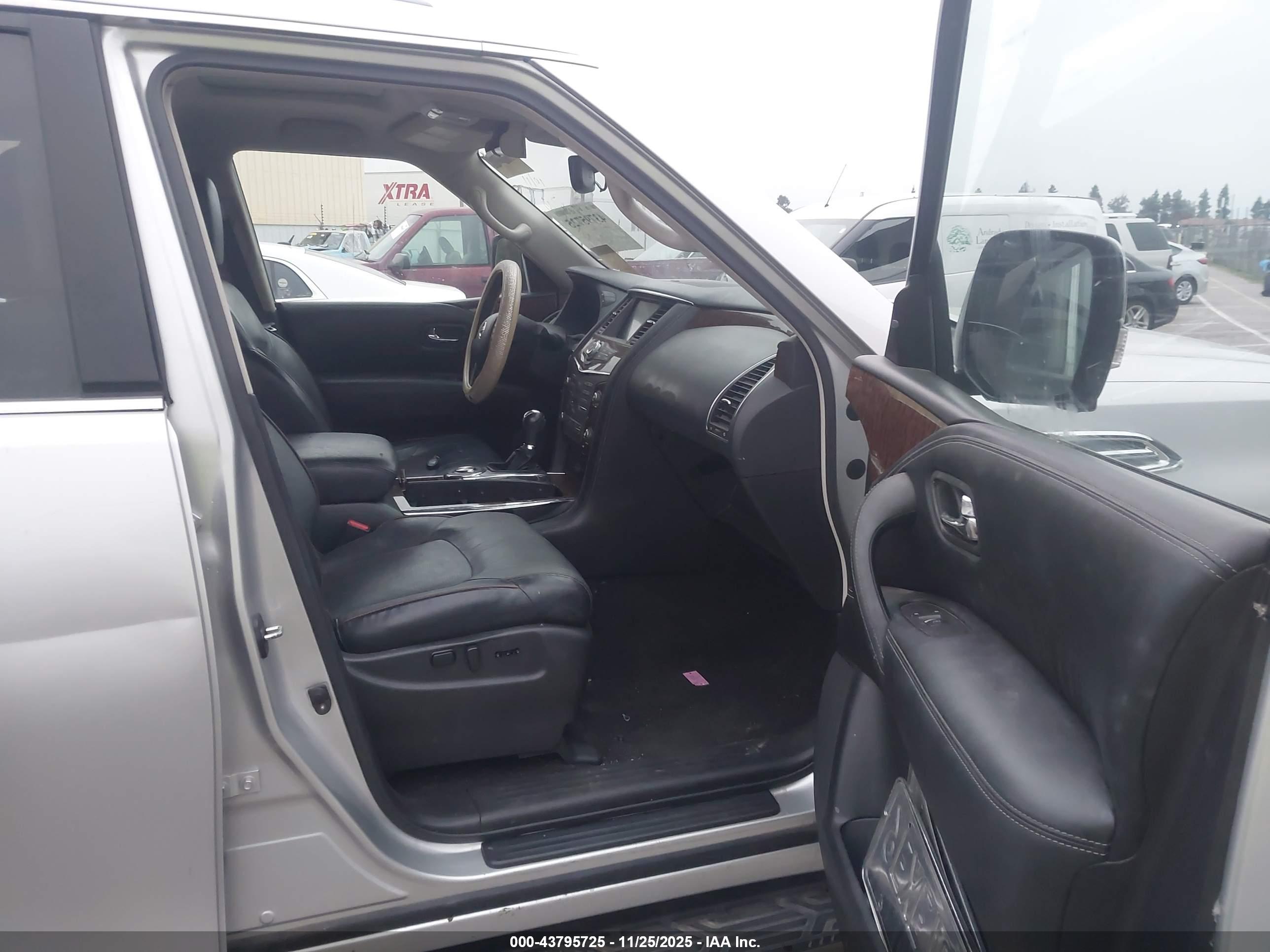 NISSAN ARMADA image 5