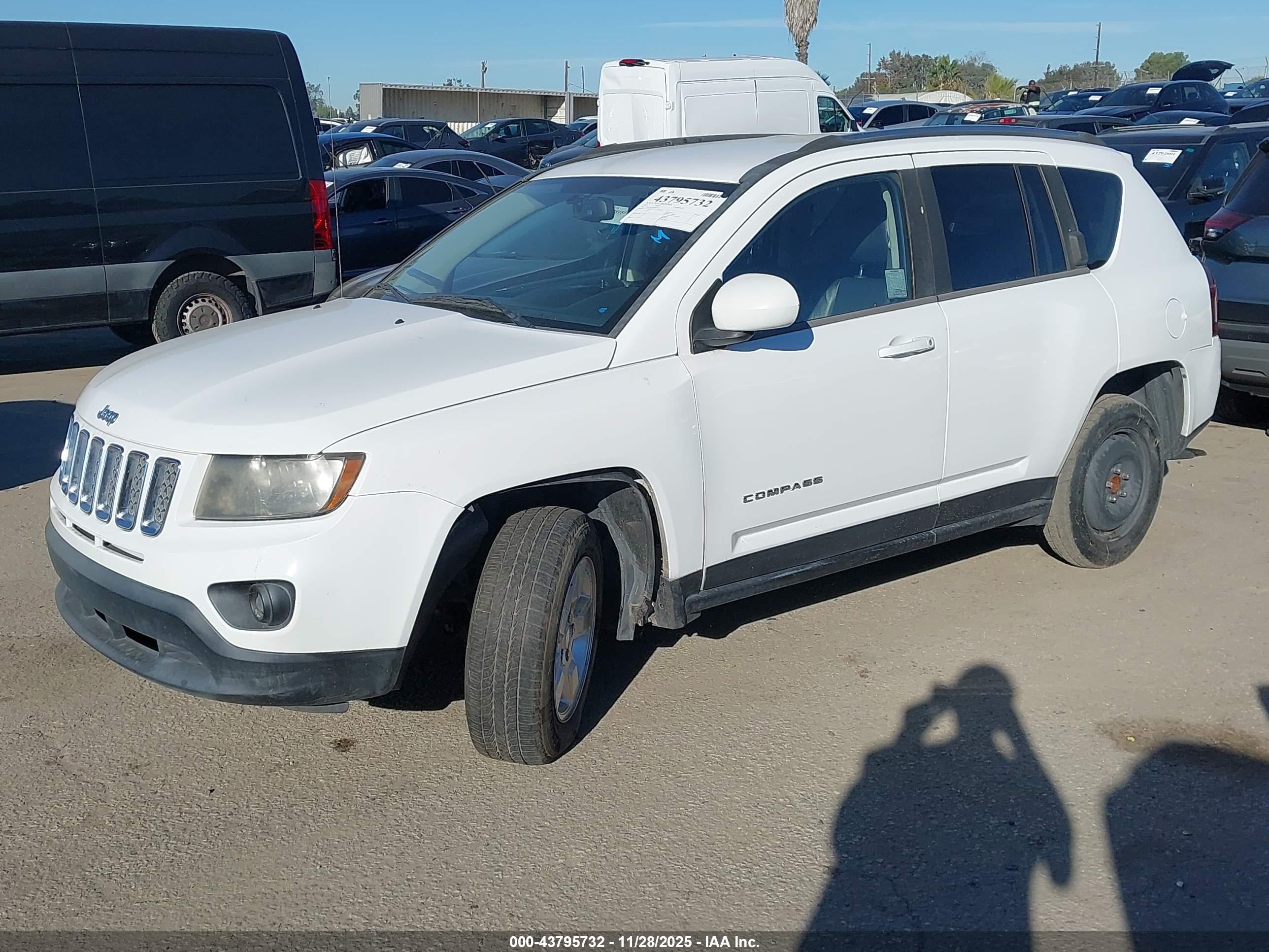 JEEP COMPASS image 2